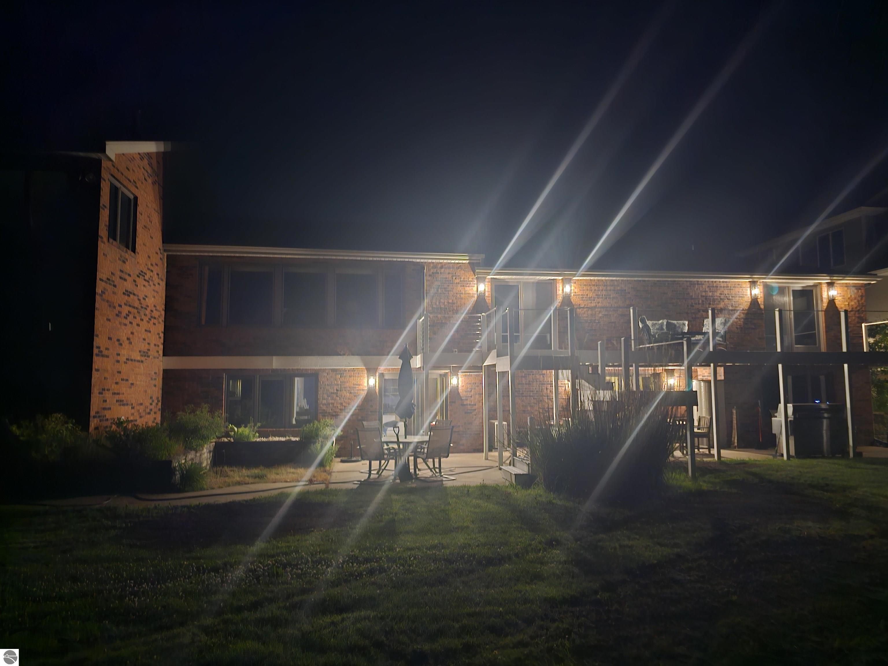 Click to enlarge photo