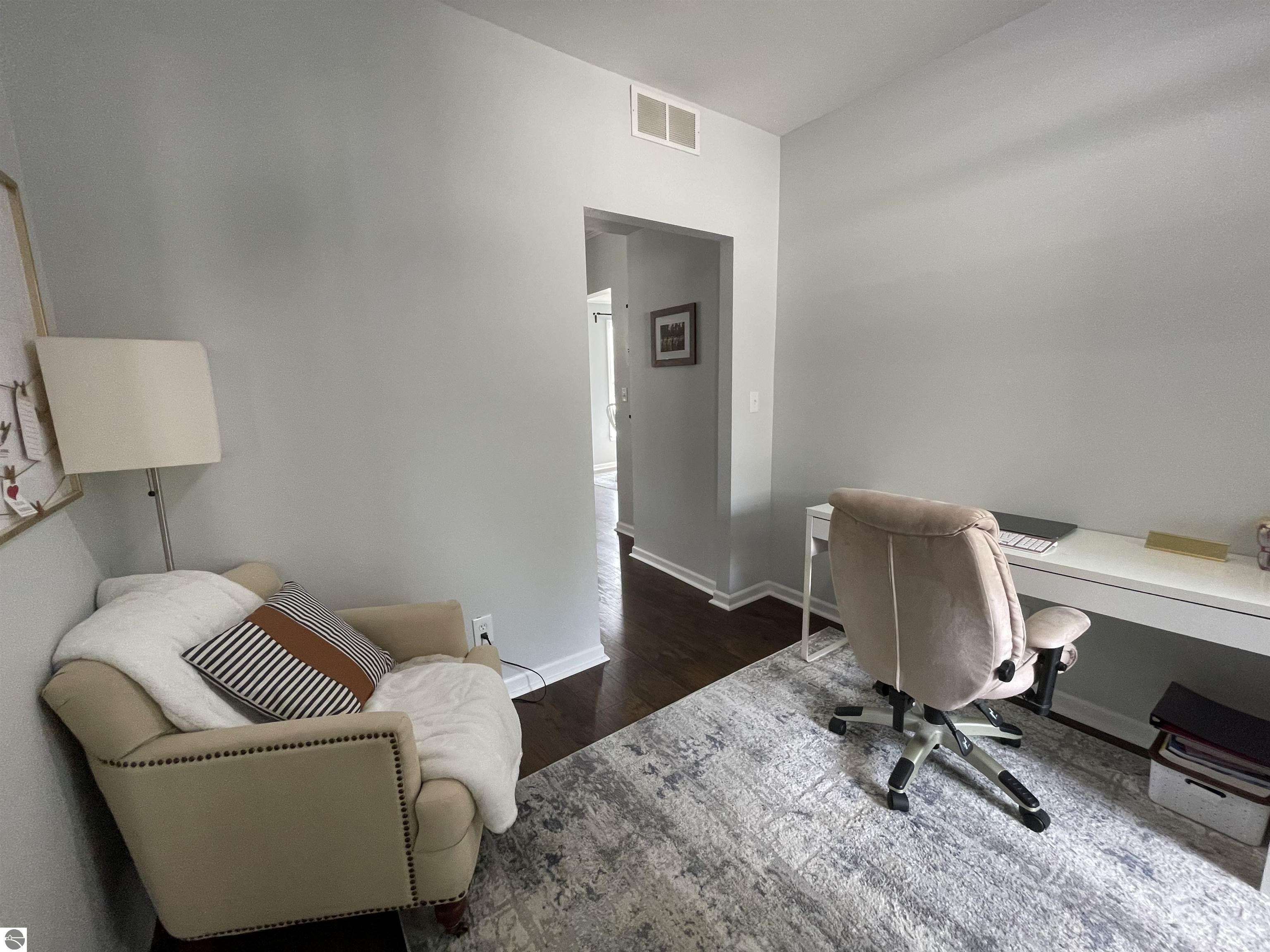 810 Cedar Street, Clare, MI 48617 — Photo 27