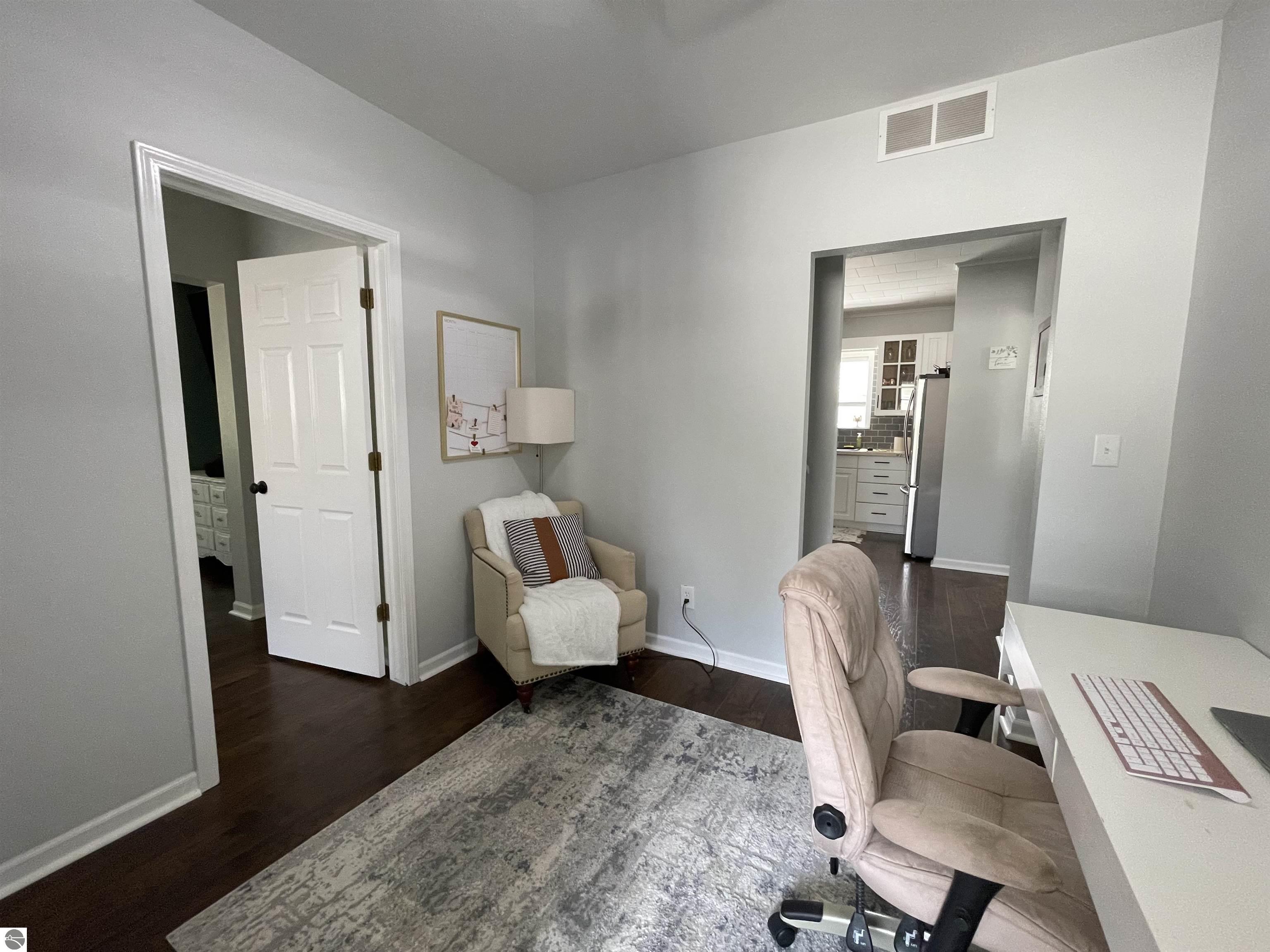 810 Cedar Street, Clare, MI 48617 — Photo 28
