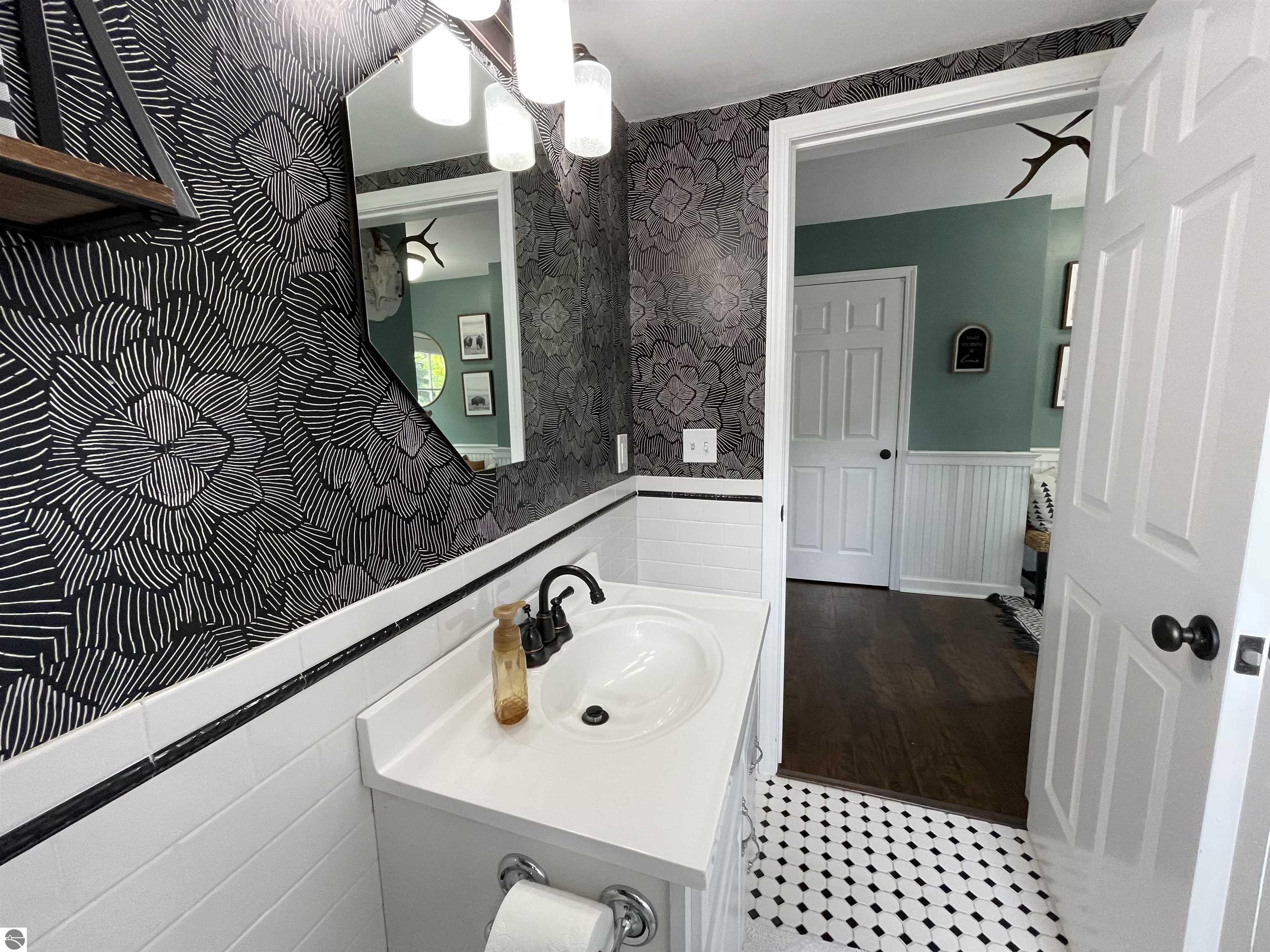 810 Cedar Street, Clare, MI 48617 — Photo 40