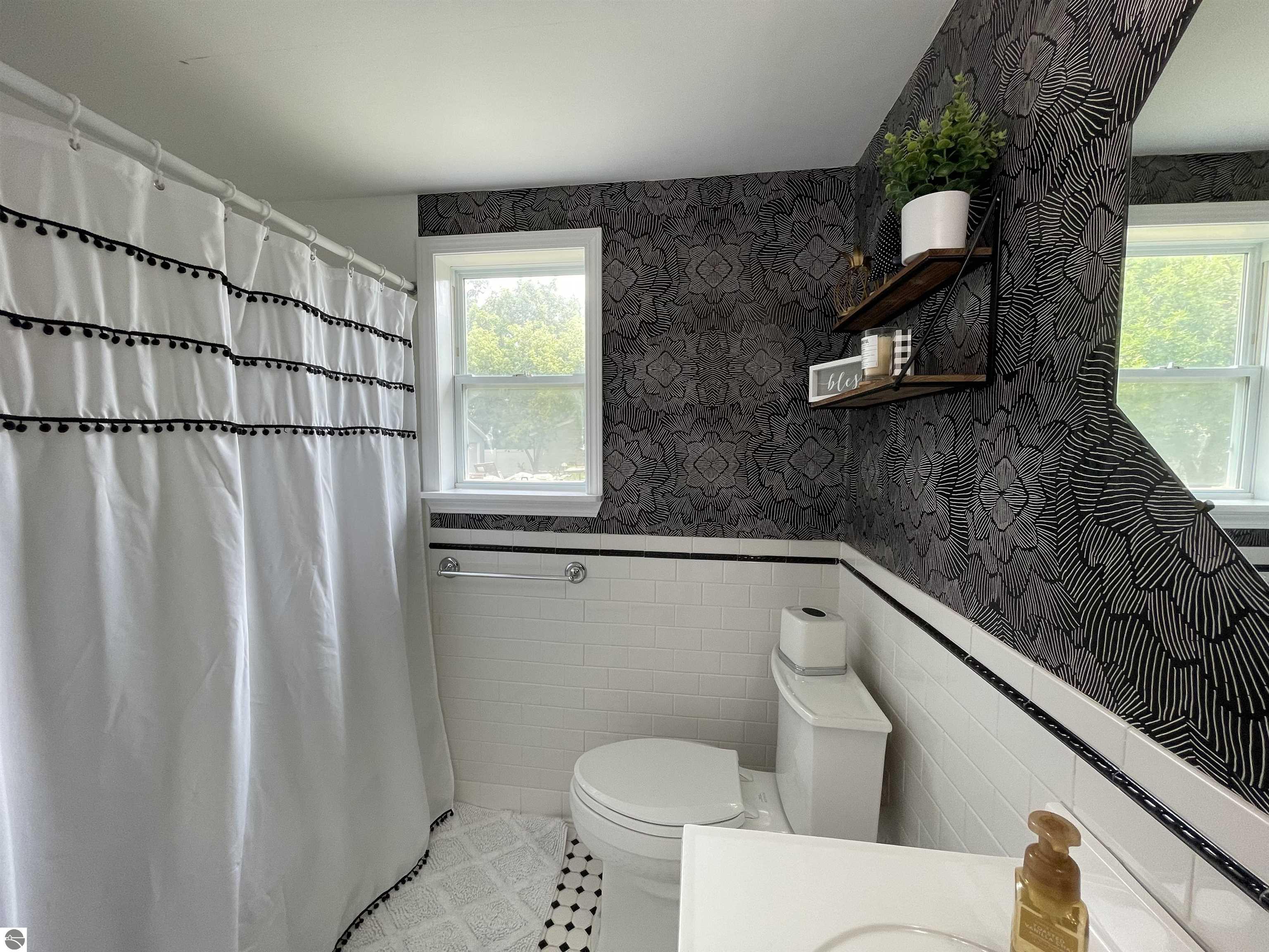810 Cedar Street, Clare, MI 48617 — Photo 41