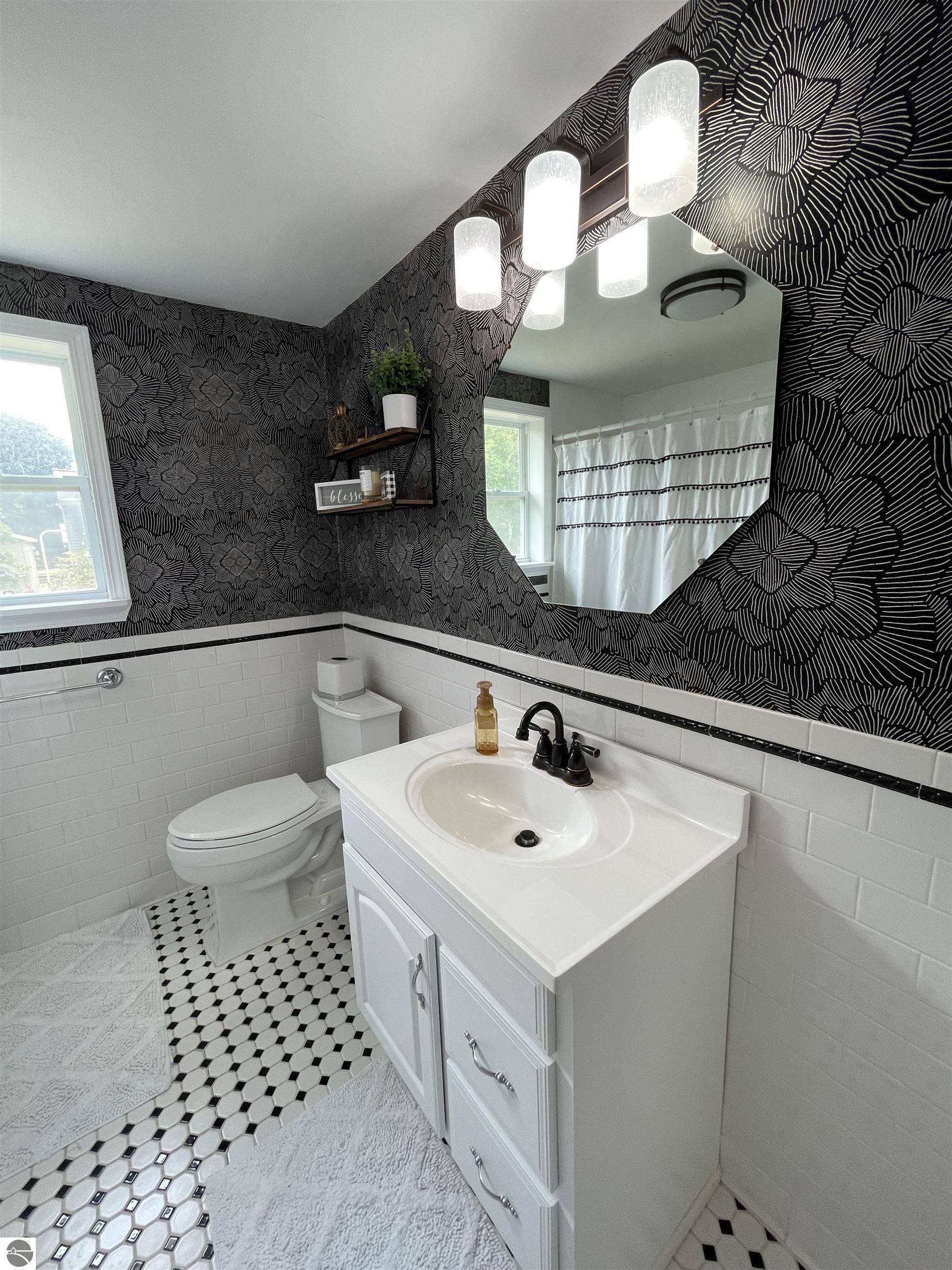 810 Cedar Street, Clare, MI 48617 — Photo 42