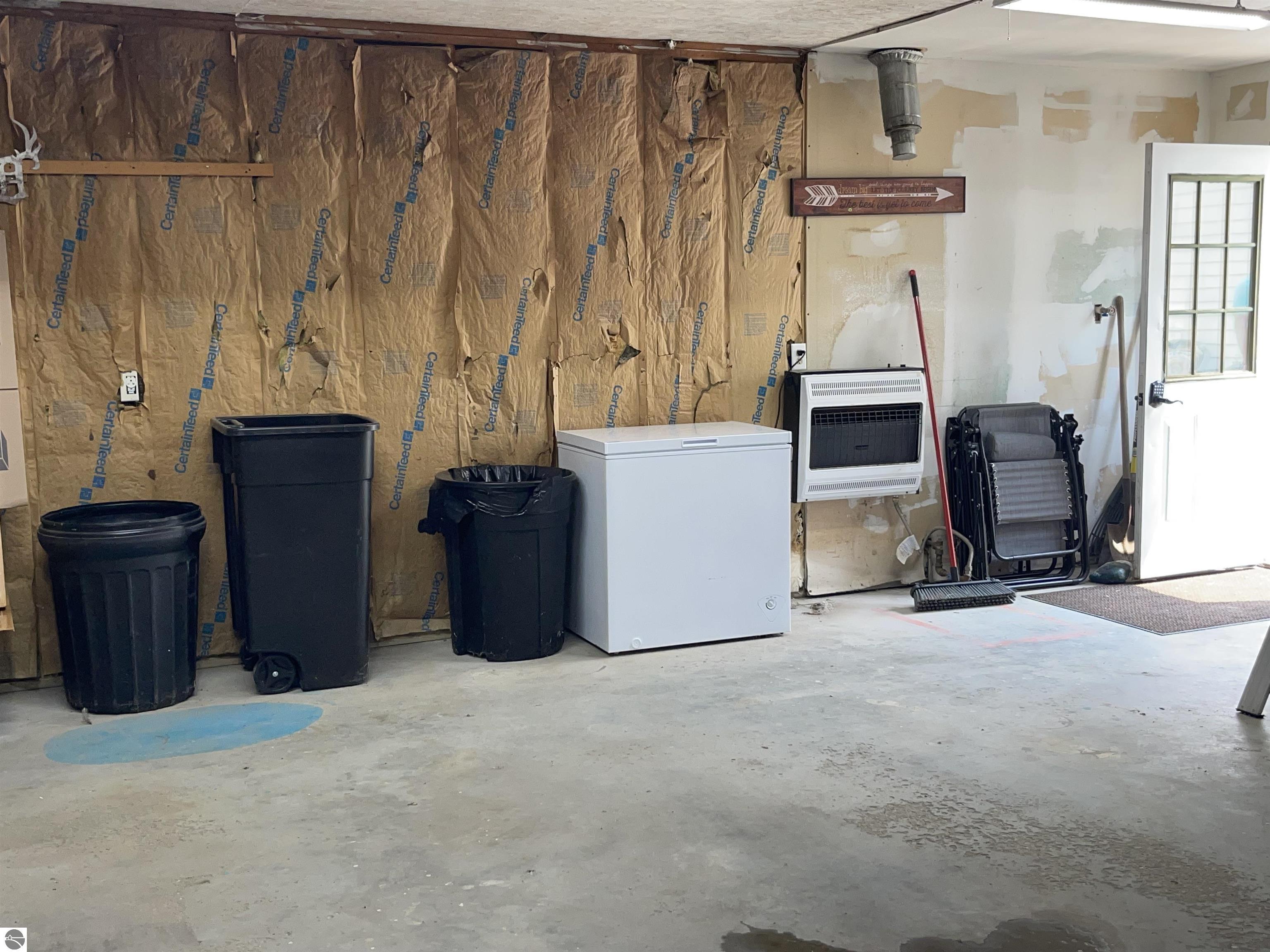 810 Cedar Street, Clare, MI 48617 — Photo 53