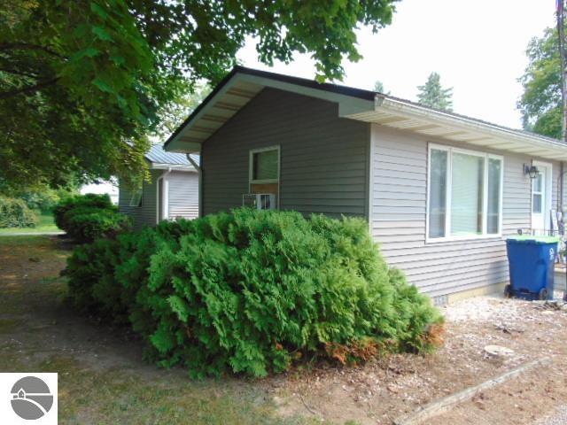 520 Wright Street, Breckenridge, MI 48615 — Photo 7