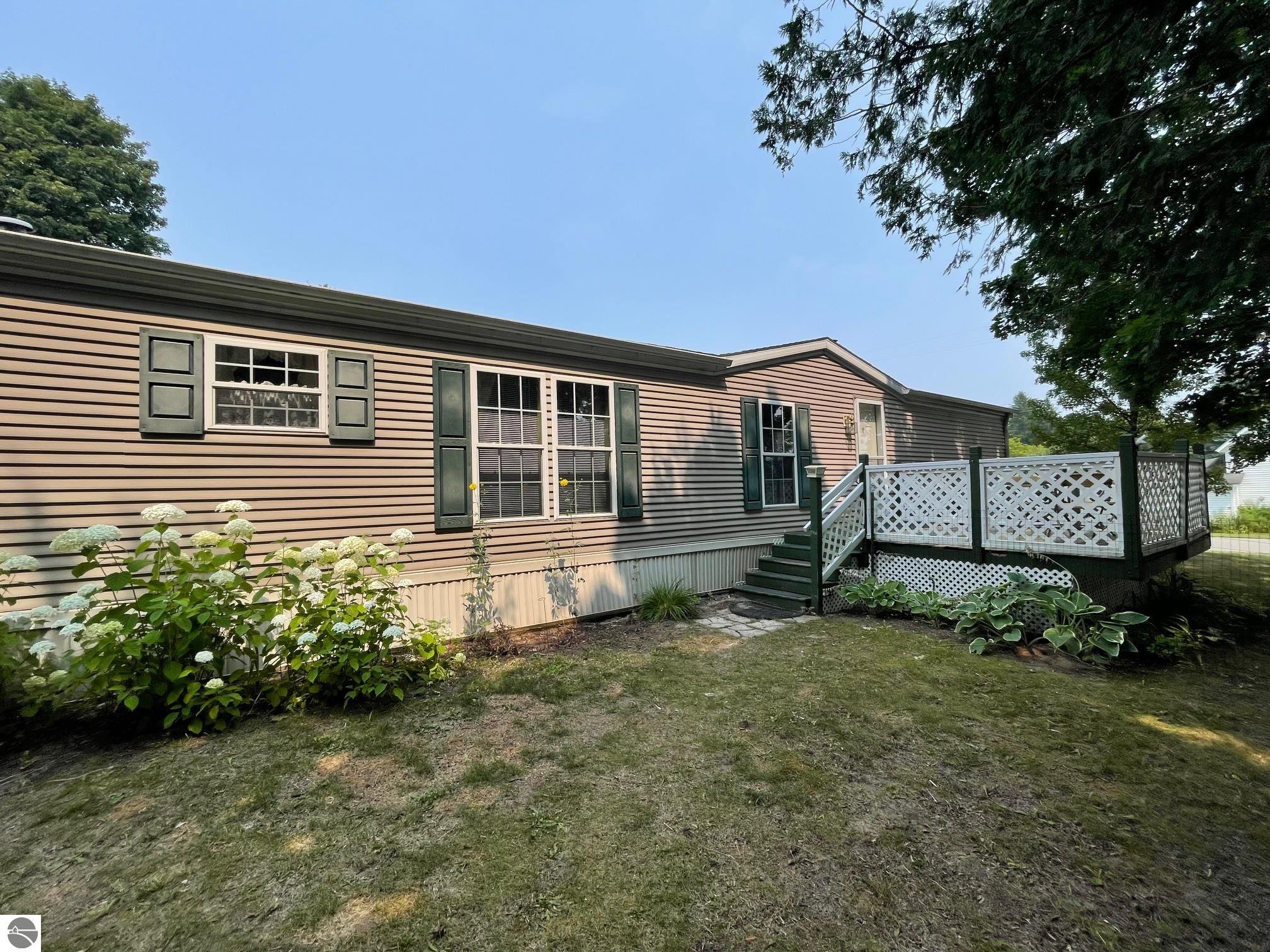 2113 Lincoln, Central Lake, MI 49622 — front exterior