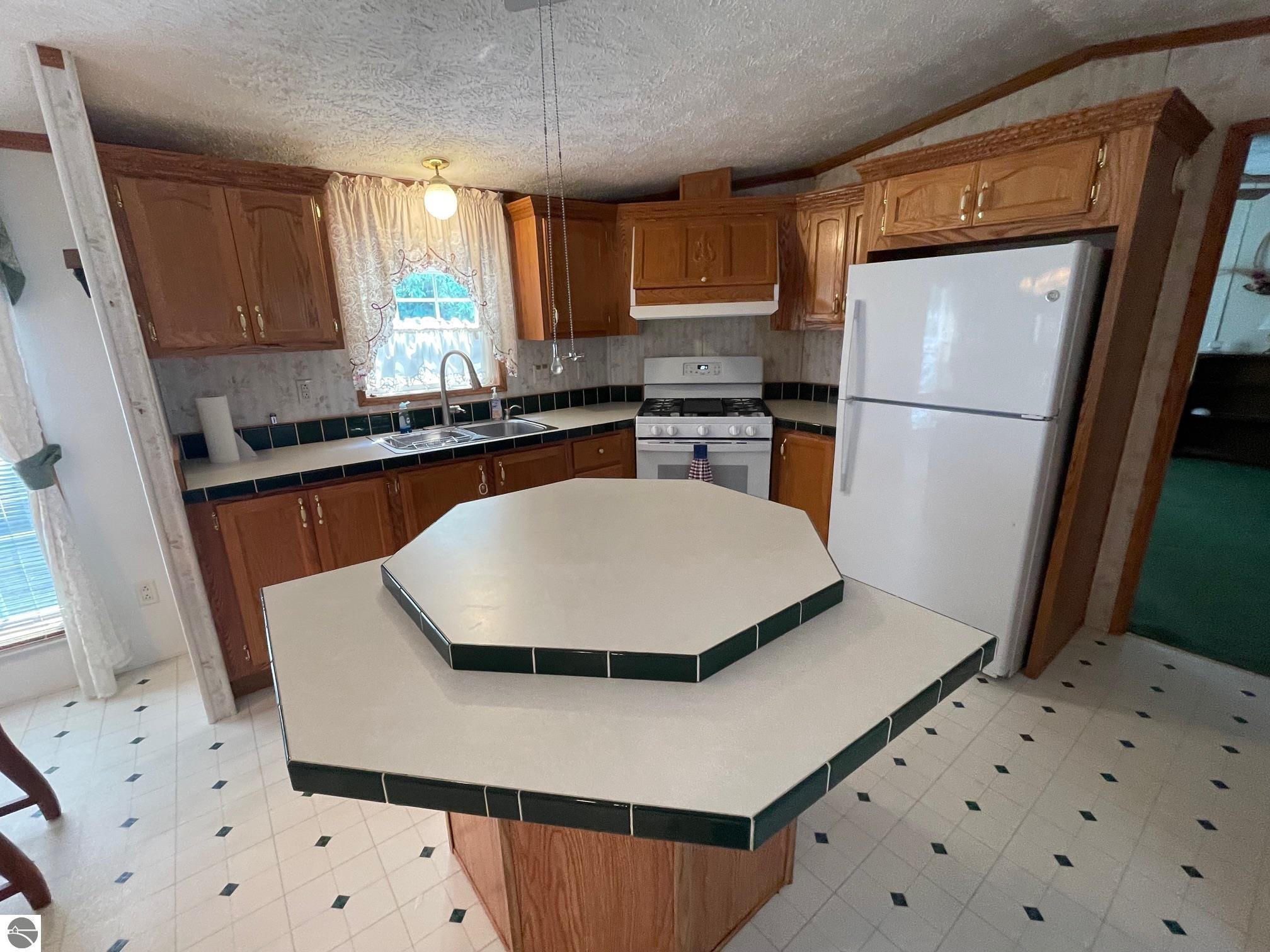 2113 Lincoln, Central Lake, MI 49622 — Photo 11