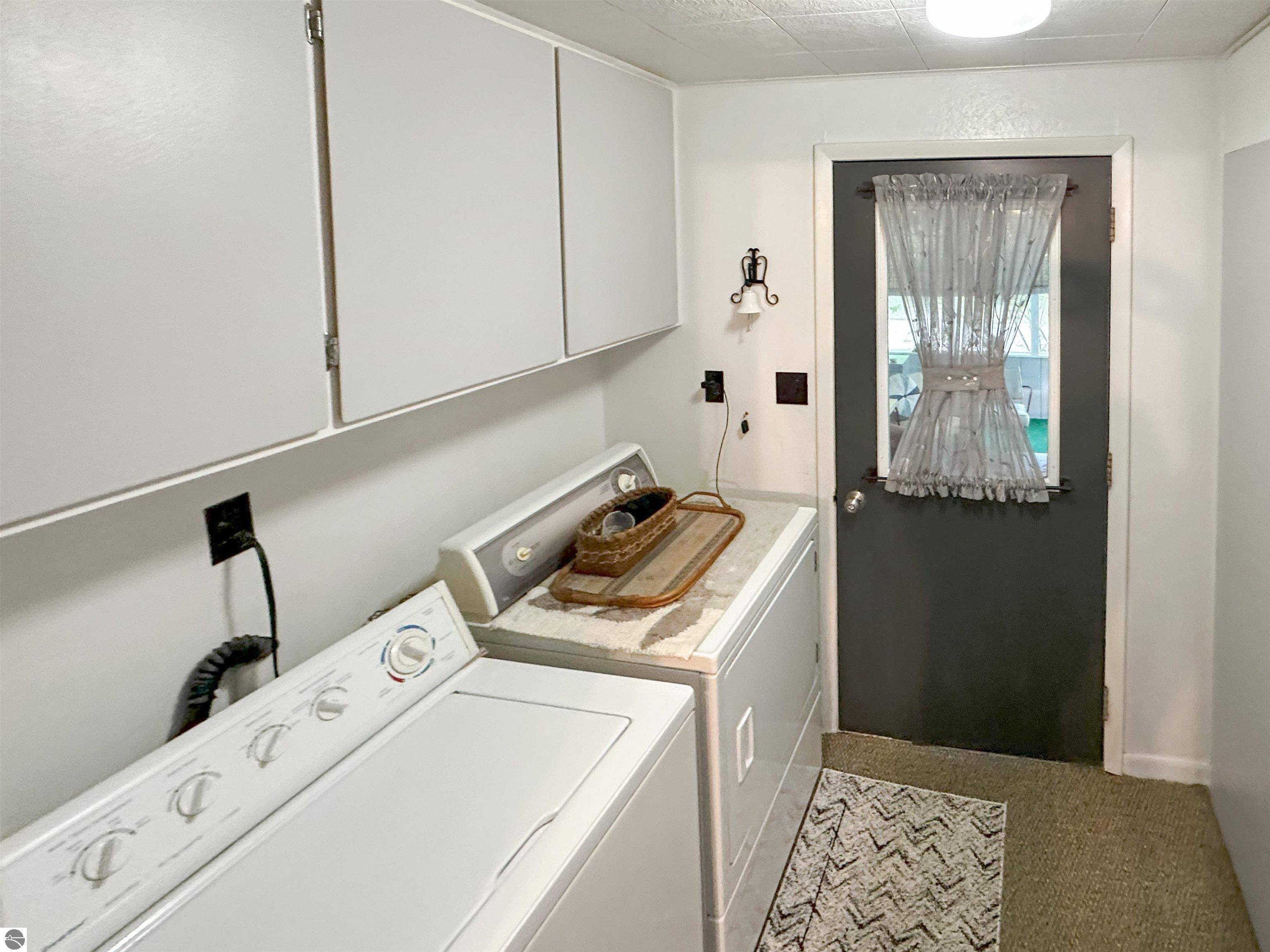 224 S Ferris Road, Sumner, MI 48889 — Photo 4
