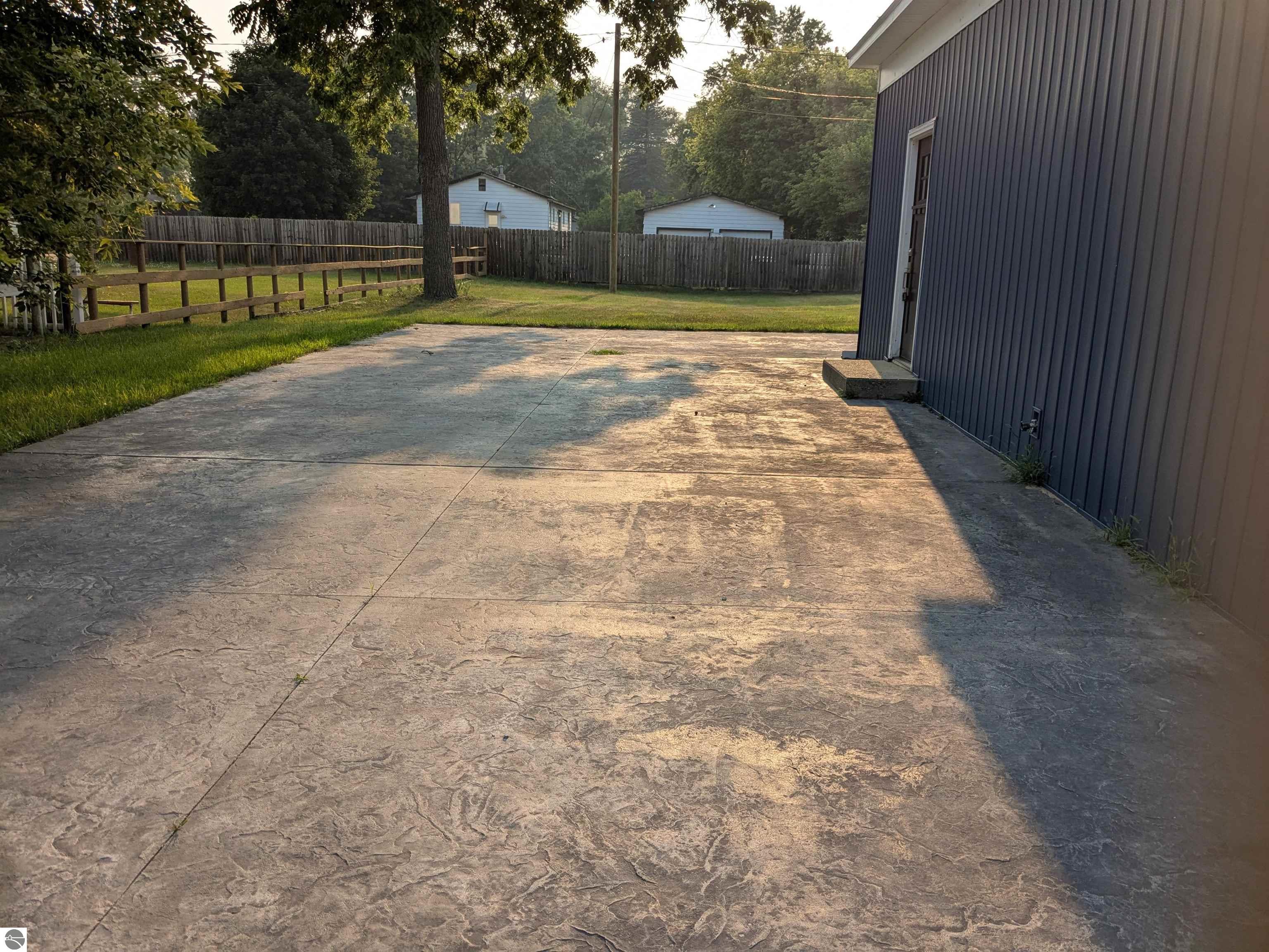 Click to enlarge photo