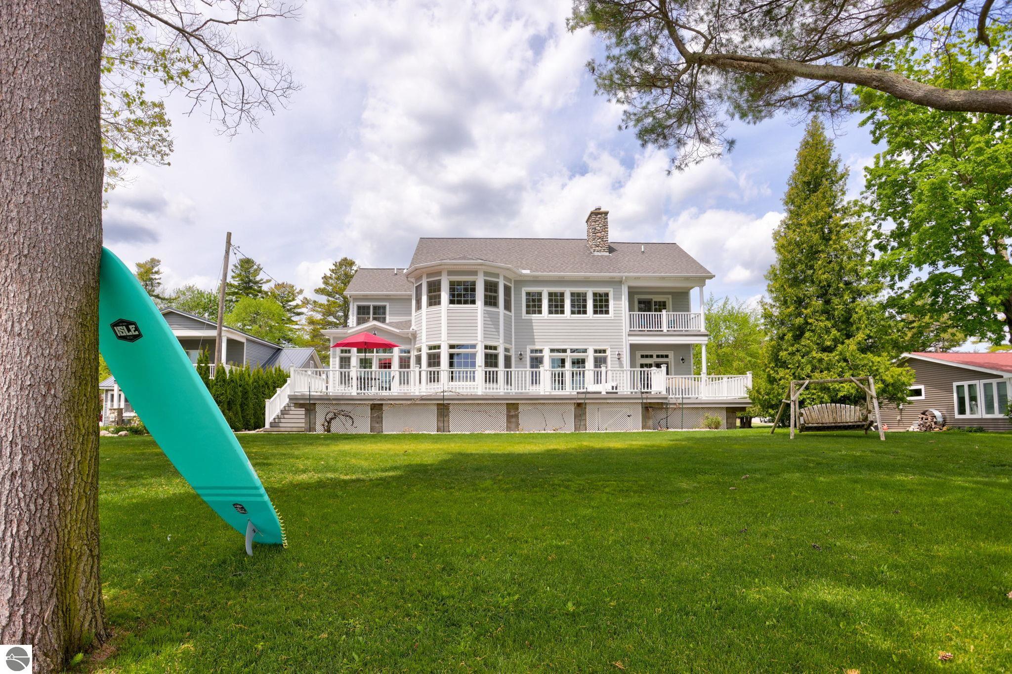 1147 N Bay Drive, Tawas City, MI 48763 — Photo 2