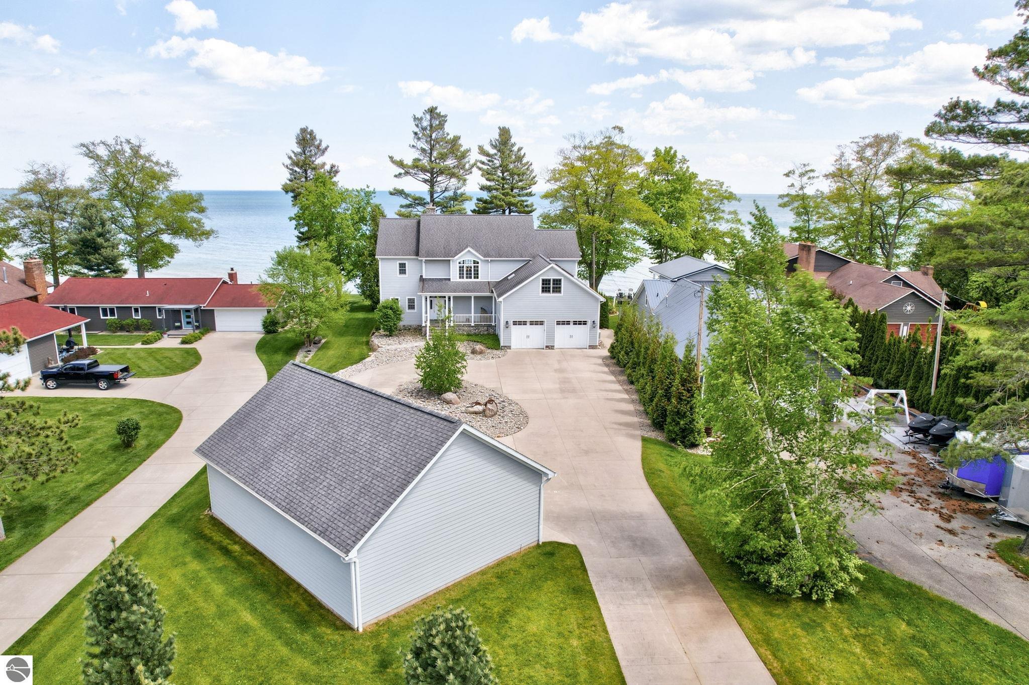 1147 N Bay Drive, Tawas City, MI 48763 — Photo 3