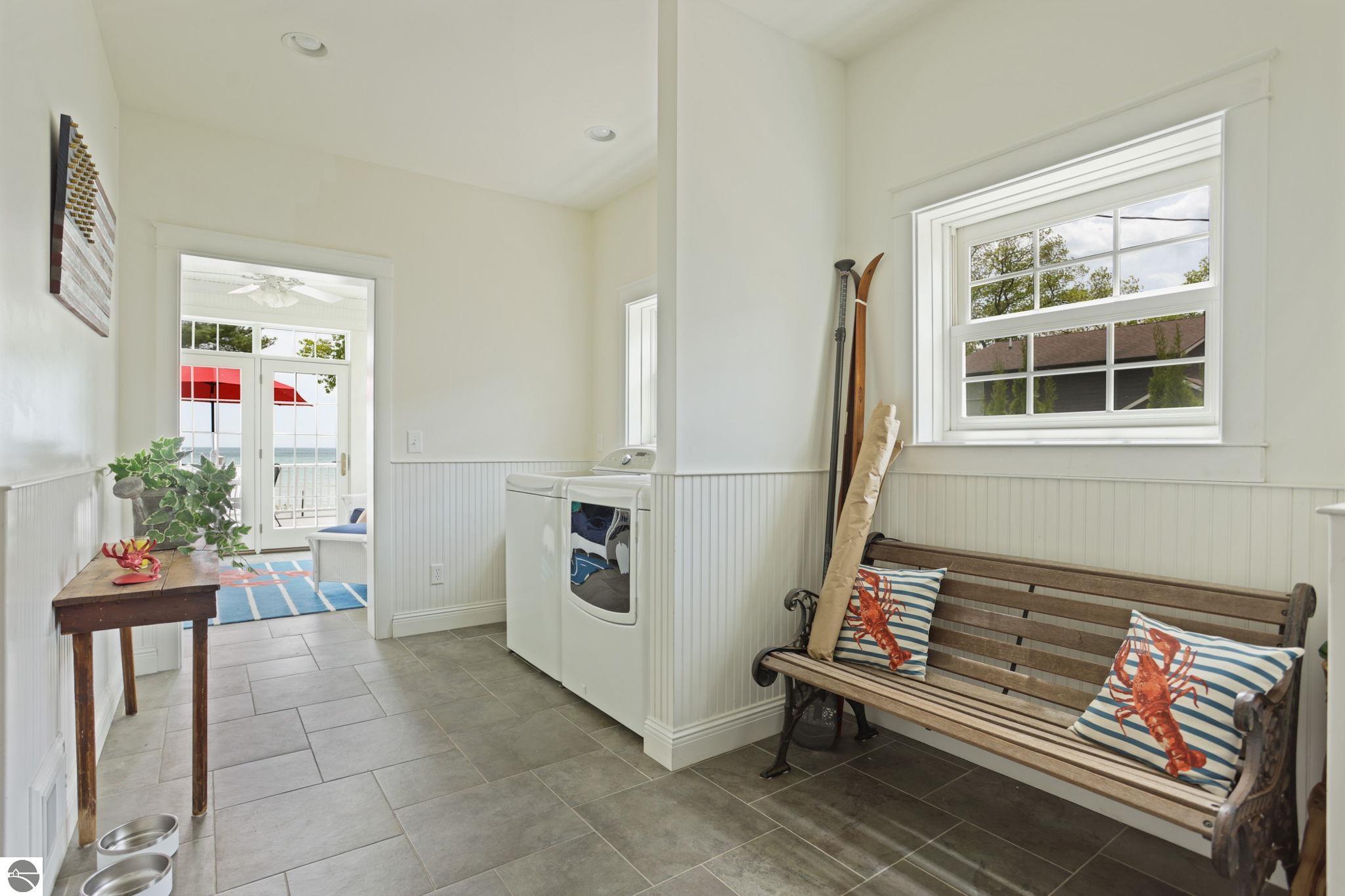 1147 N Bay Drive, Tawas City, MI 48763 — Photo 25