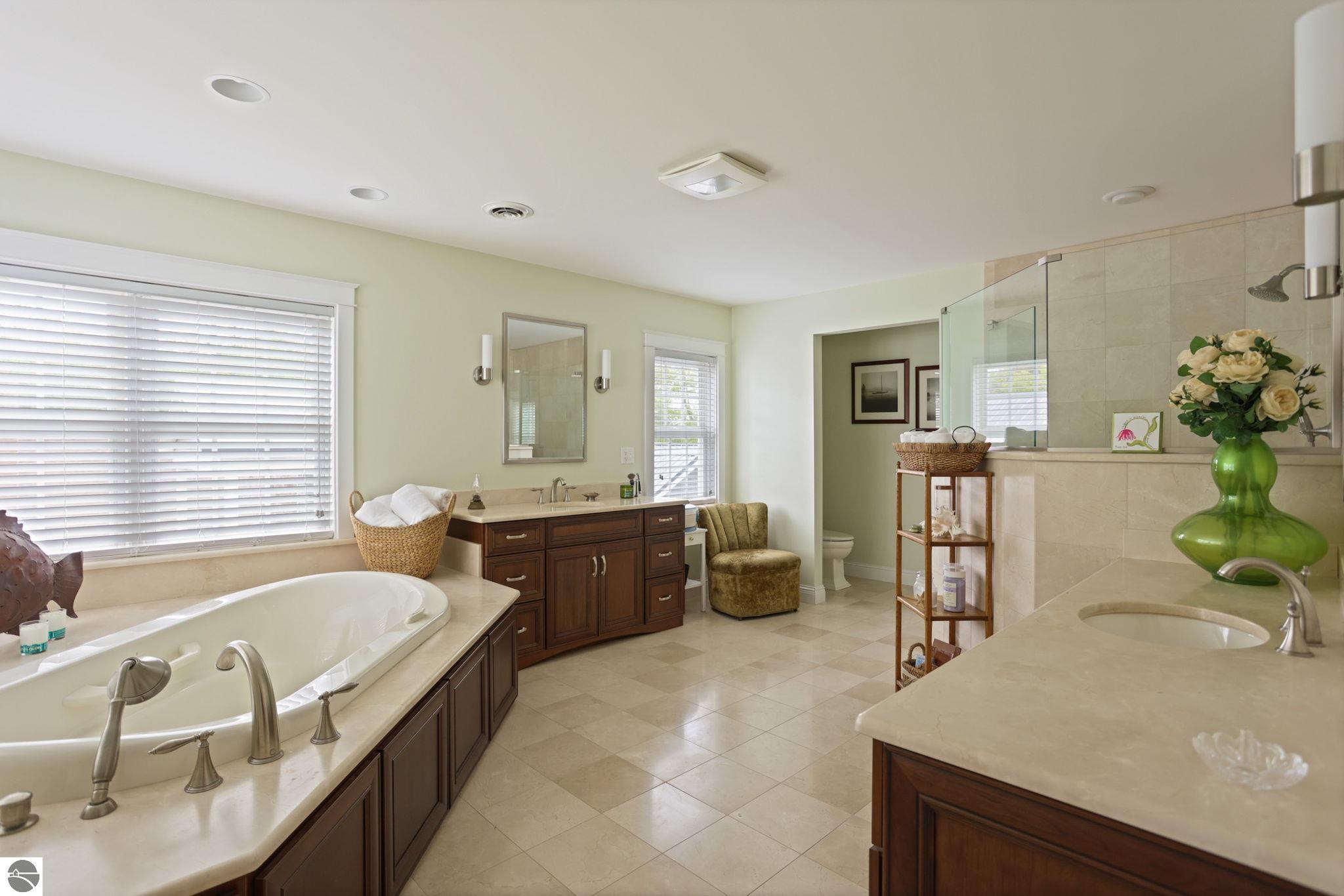 1147 N Bay Drive, Tawas City, MI 48763 — Photo 45