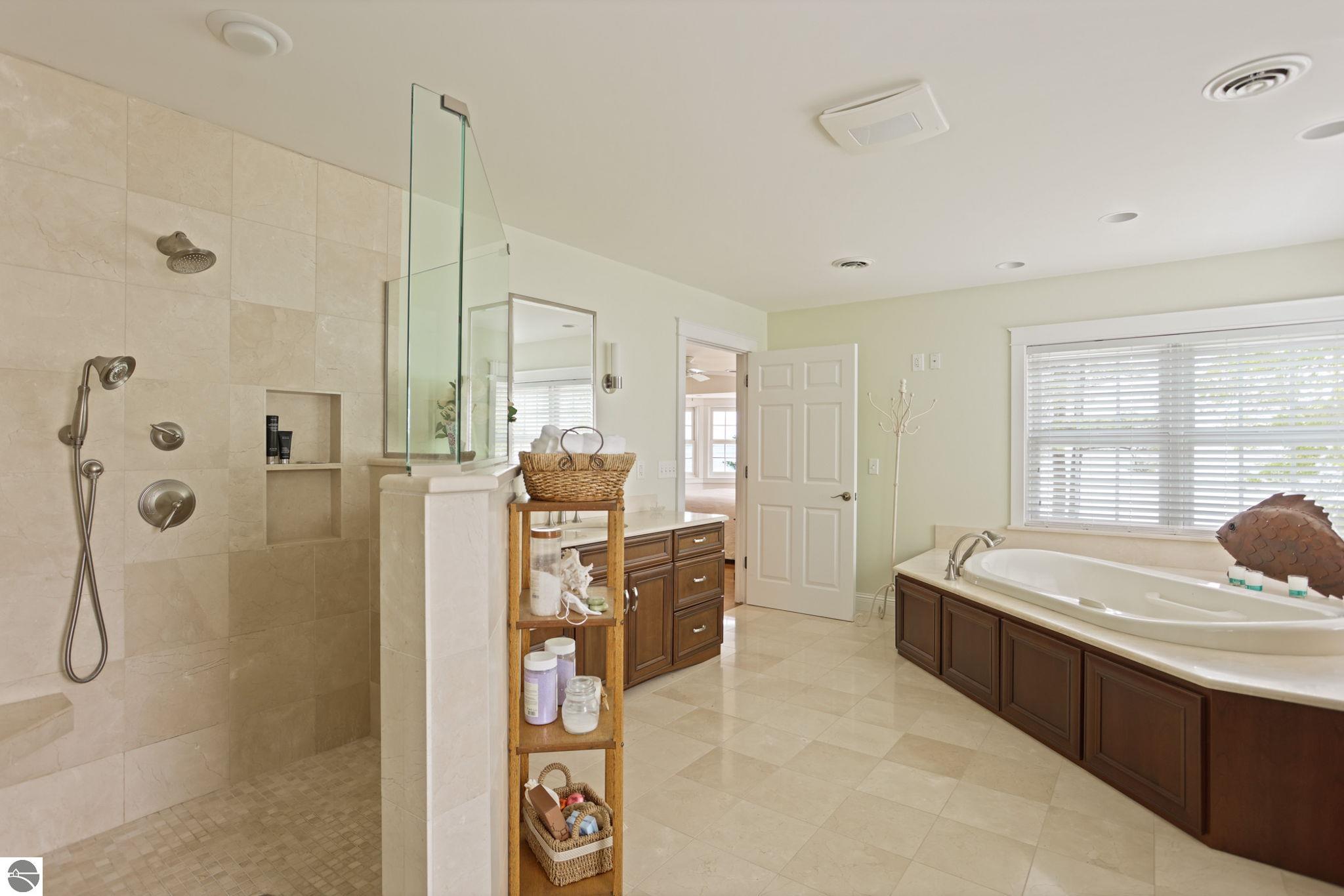 1147 N Bay Drive, Tawas City, MI 48763 — Photo 46