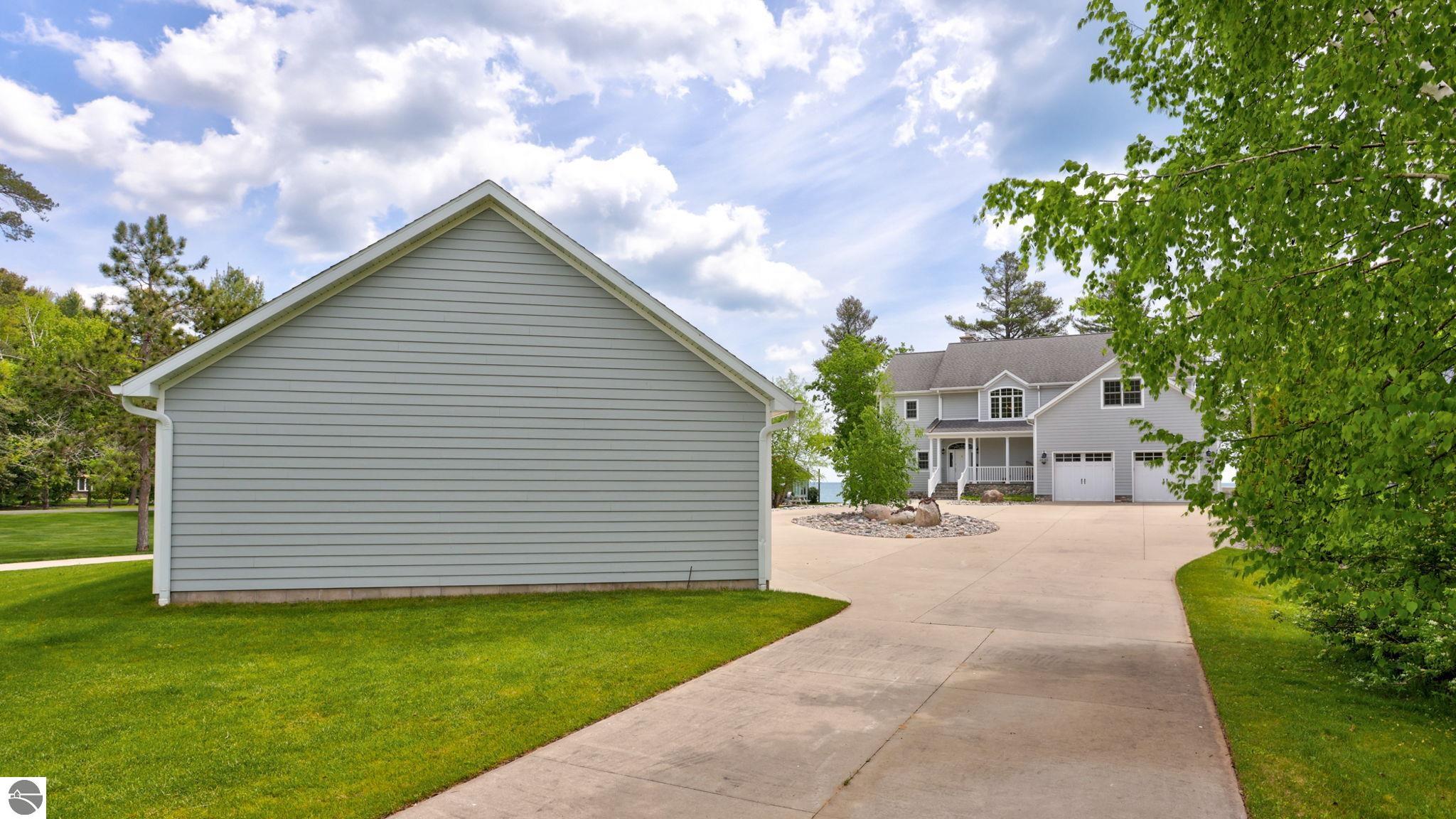 1147 N Bay Drive, Tawas City, MI 48763 — Photo 69