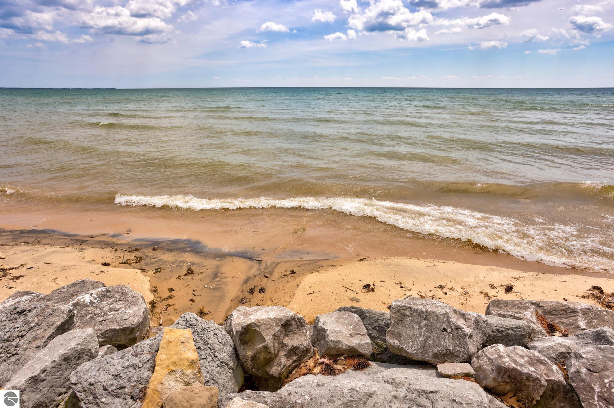 1147 N Bay Drive, Tawas City, MI 48763 — Photo 80