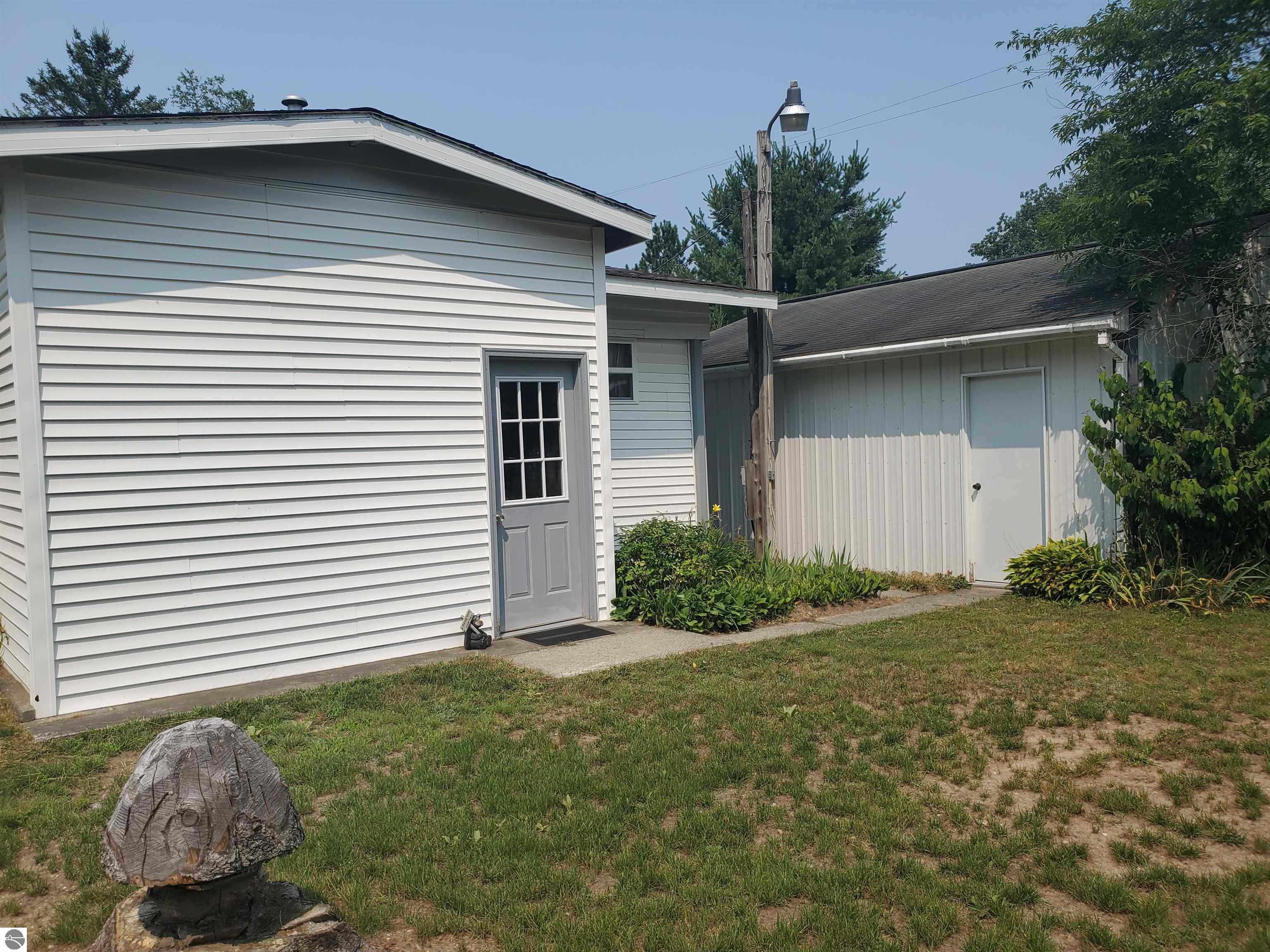 1556 Kimberly Road, Mesick, MI 49668 — Photo 16