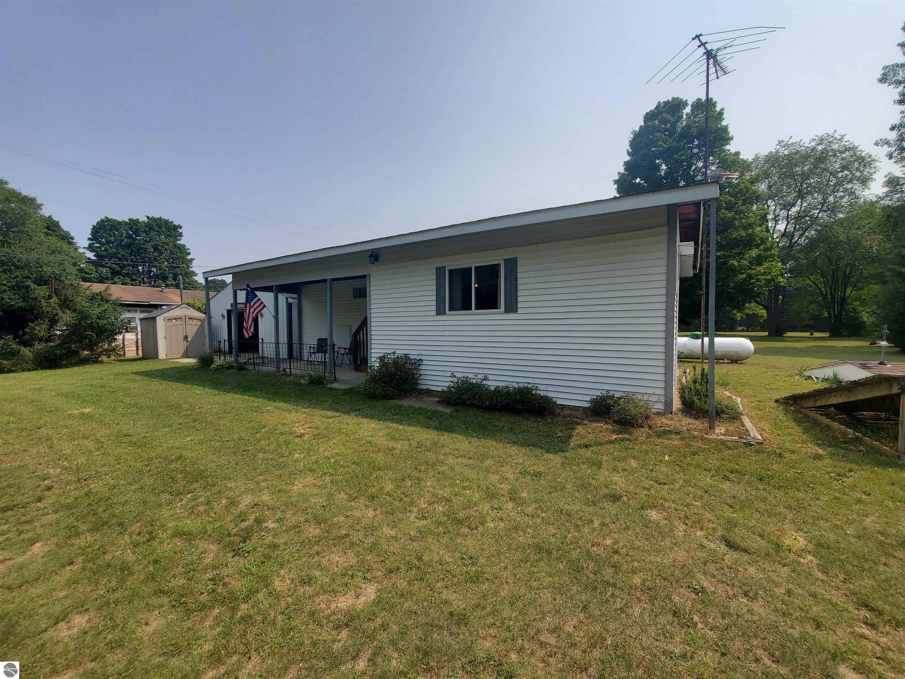1556 Kimberly Road, Mesick, MI 49668 — Photo 8