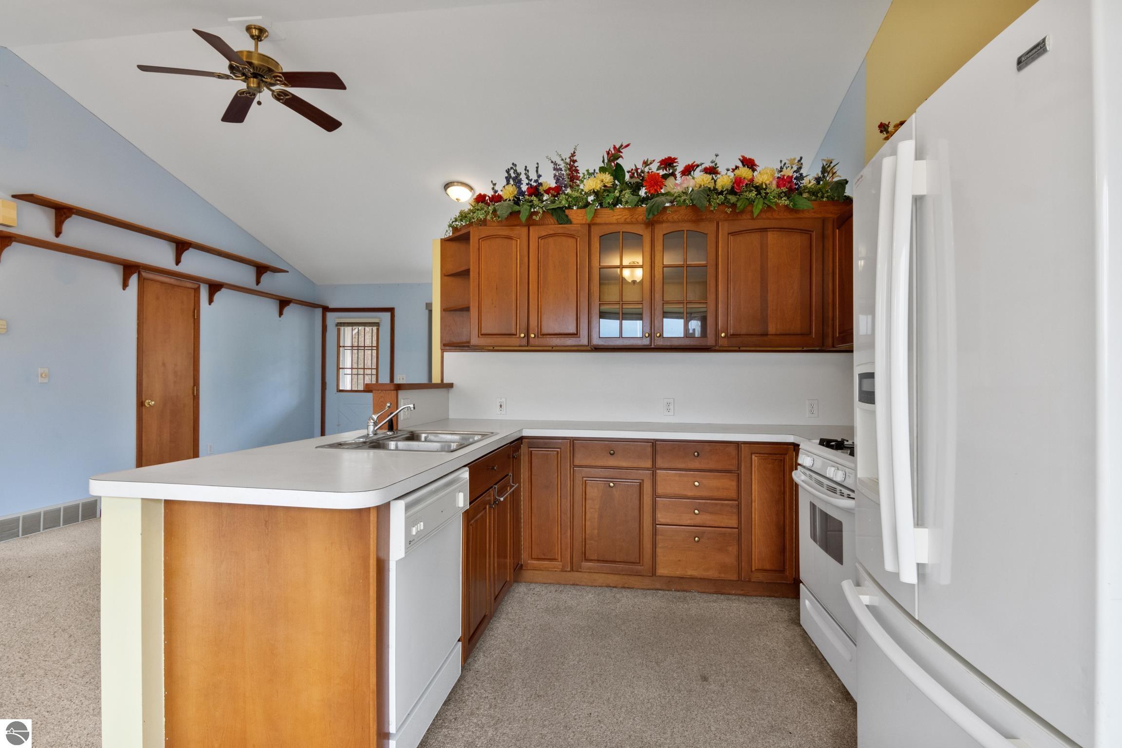 1501 S Ruby Lane, Lake Leelanau, MI 49653 — Photo 11