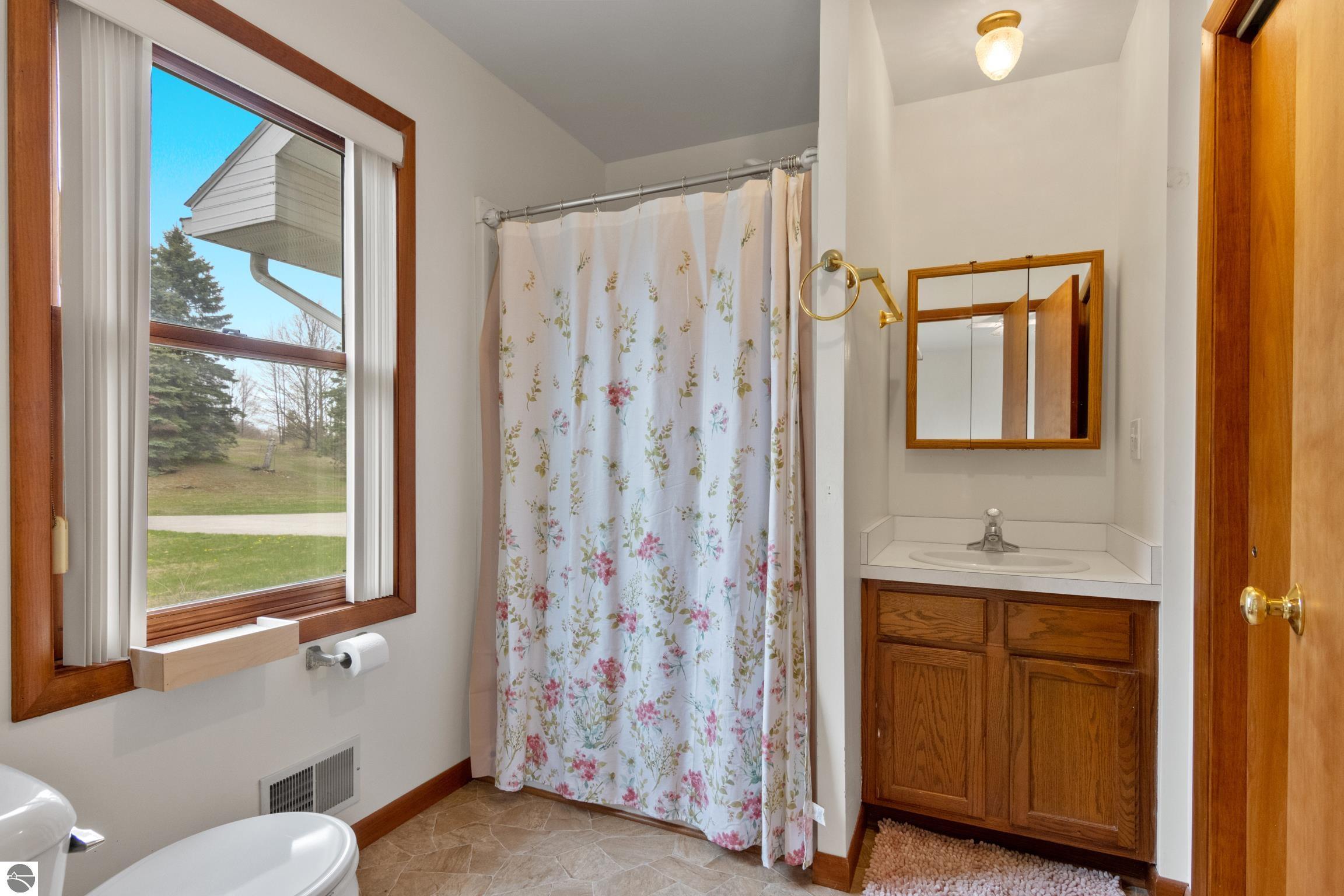 1501 S Ruby Lane, Lake Leelanau, MI 49653 — Photo 14