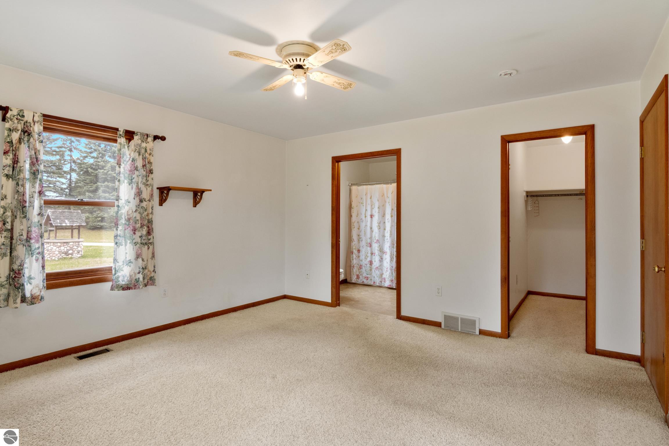 1501 S Ruby Lane, Lake Leelanau, MI 49653 — Photo 15
