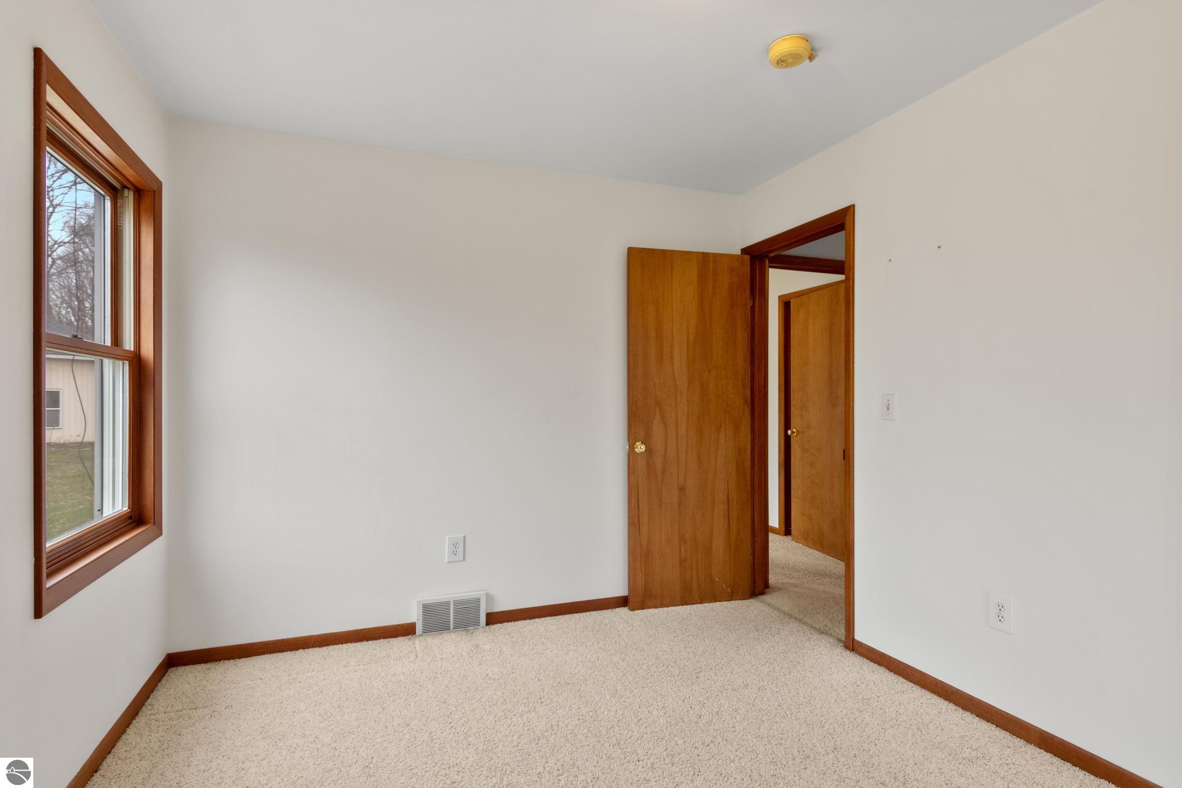 1501 S Ruby Lane, Lake Leelanau, MI 49653 — Photo 18