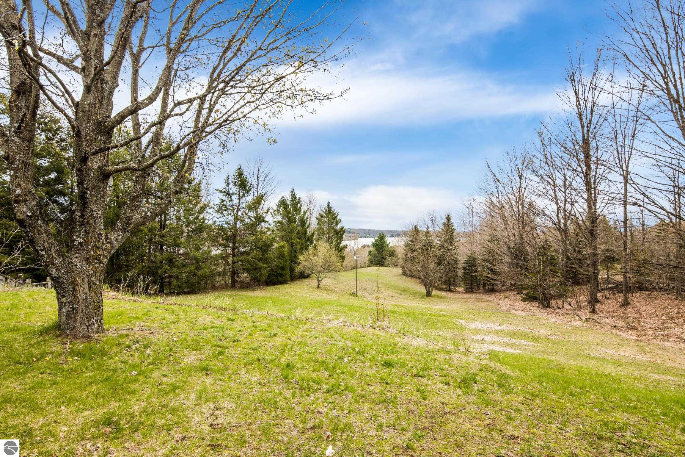1501 S Ruby Lane, Lake Leelanau, MI 49653 — Photo 3