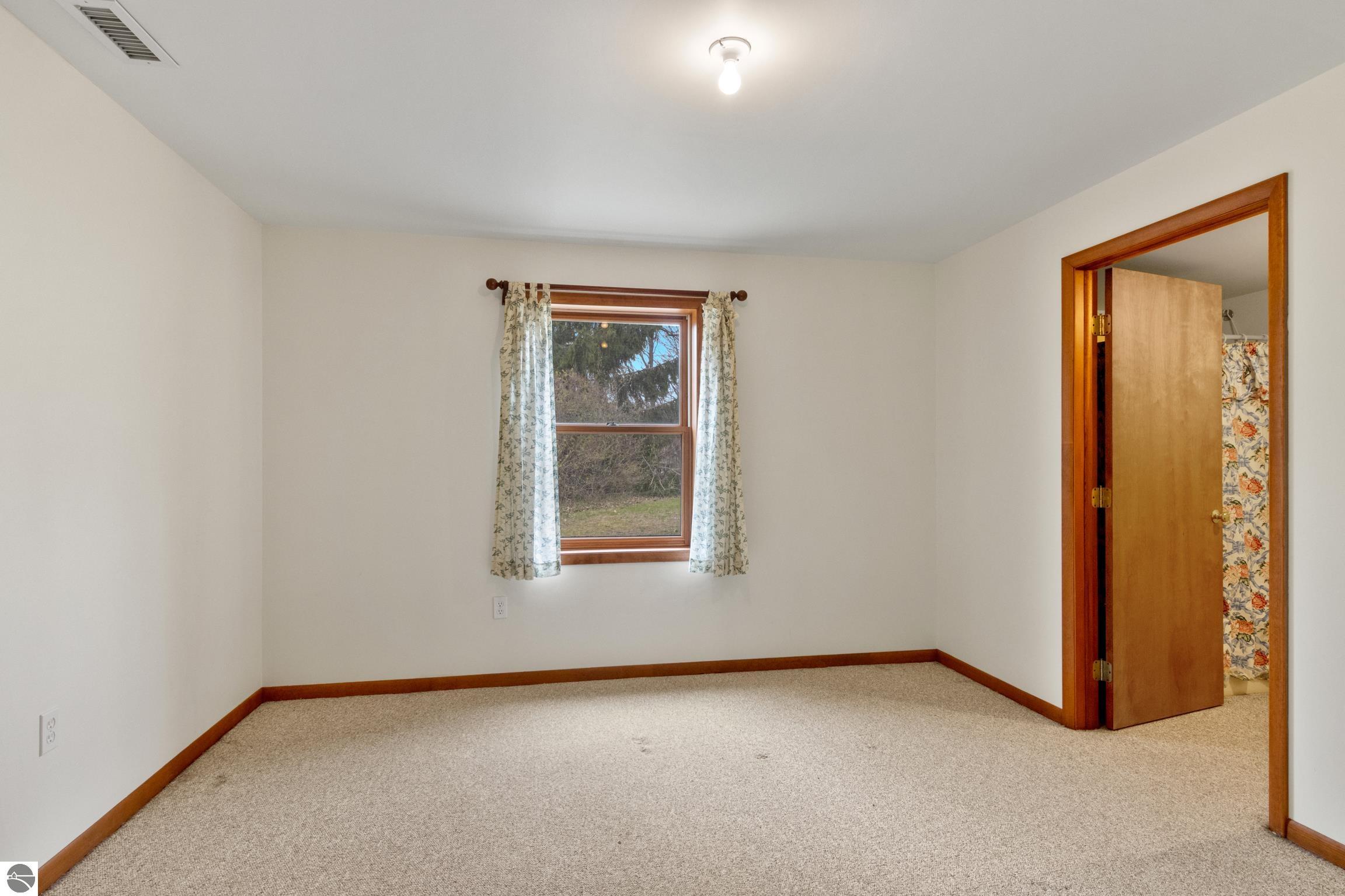 1501 S Ruby Lane, Lake Leelanau, MI 49653 — Photo 24