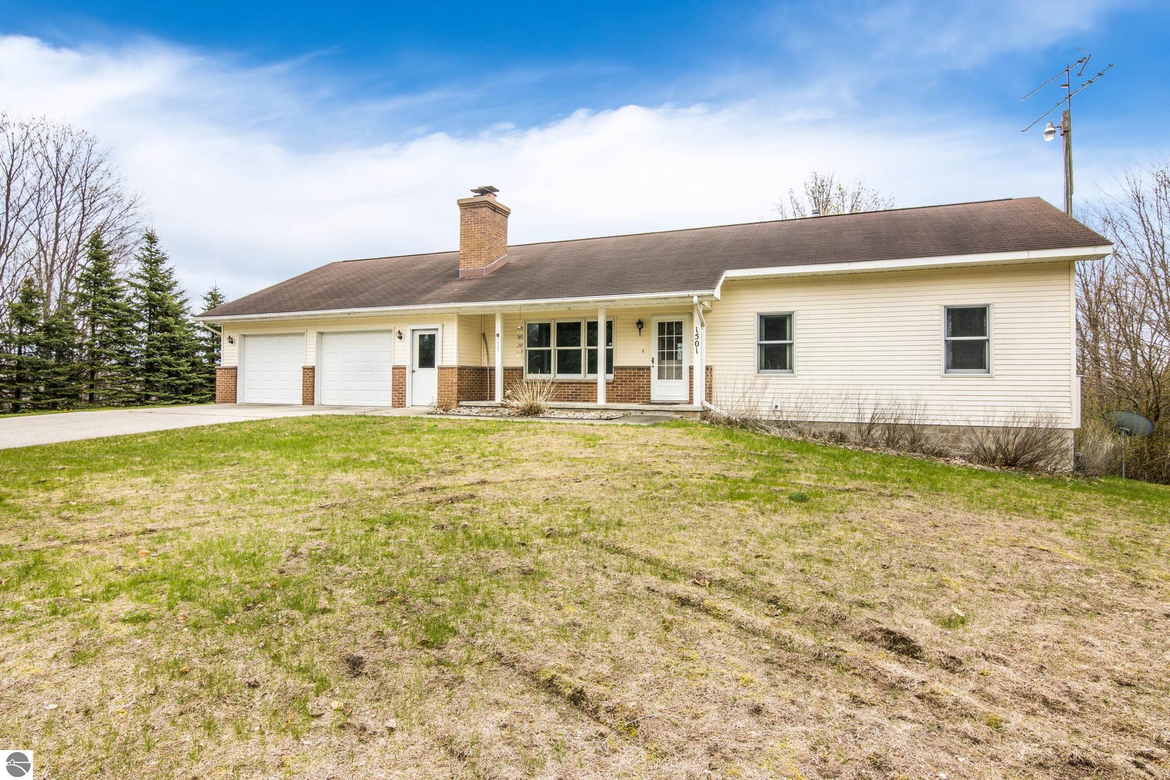 1501 S Ruby Lane, Lake Leelanau, MI 49653 — Photo 38