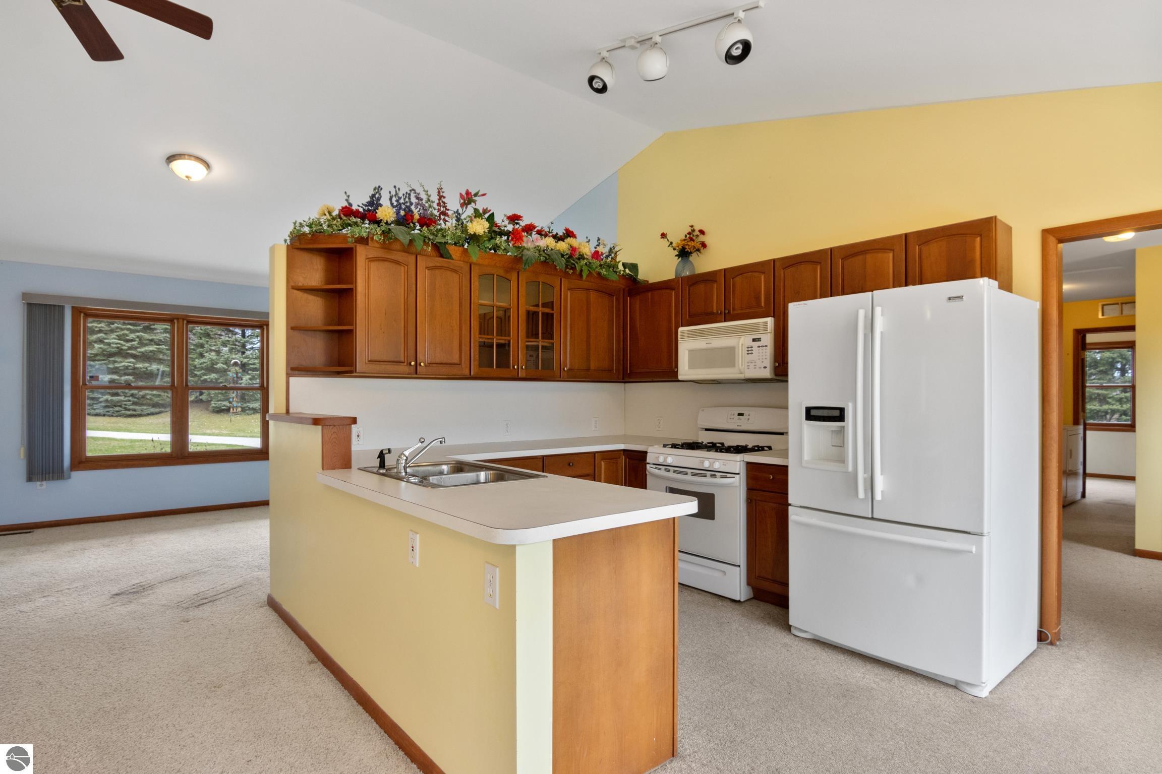 1501 S Ruby Lane, Lake Leelanau, MI 49653 — Photo 10