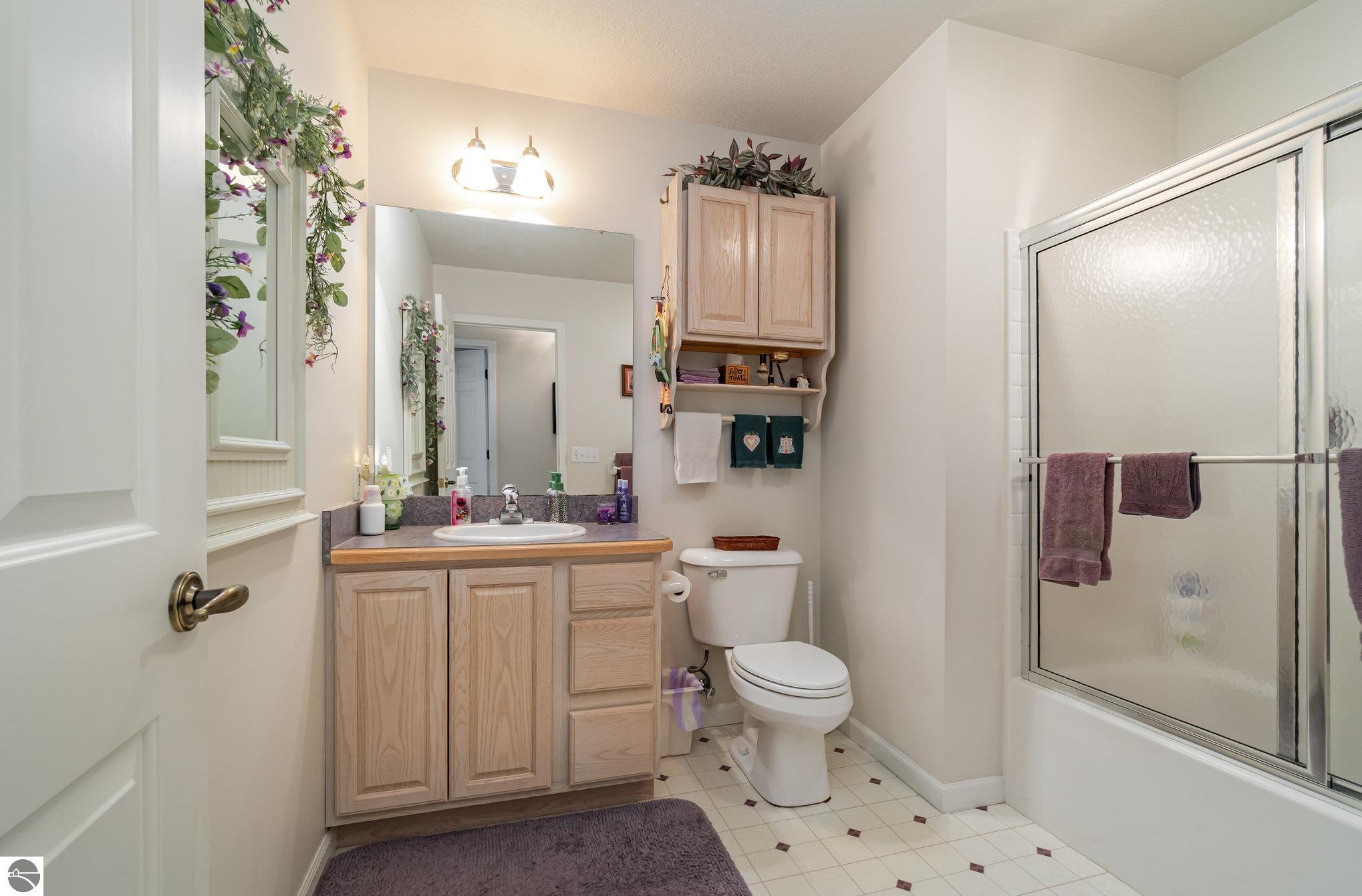 5330 Elm Run, Farwell, MI 48622 — Photo 16