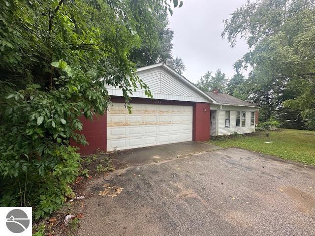 797 Eden Hill Road, Beulah, MI 49617 — Photo 2