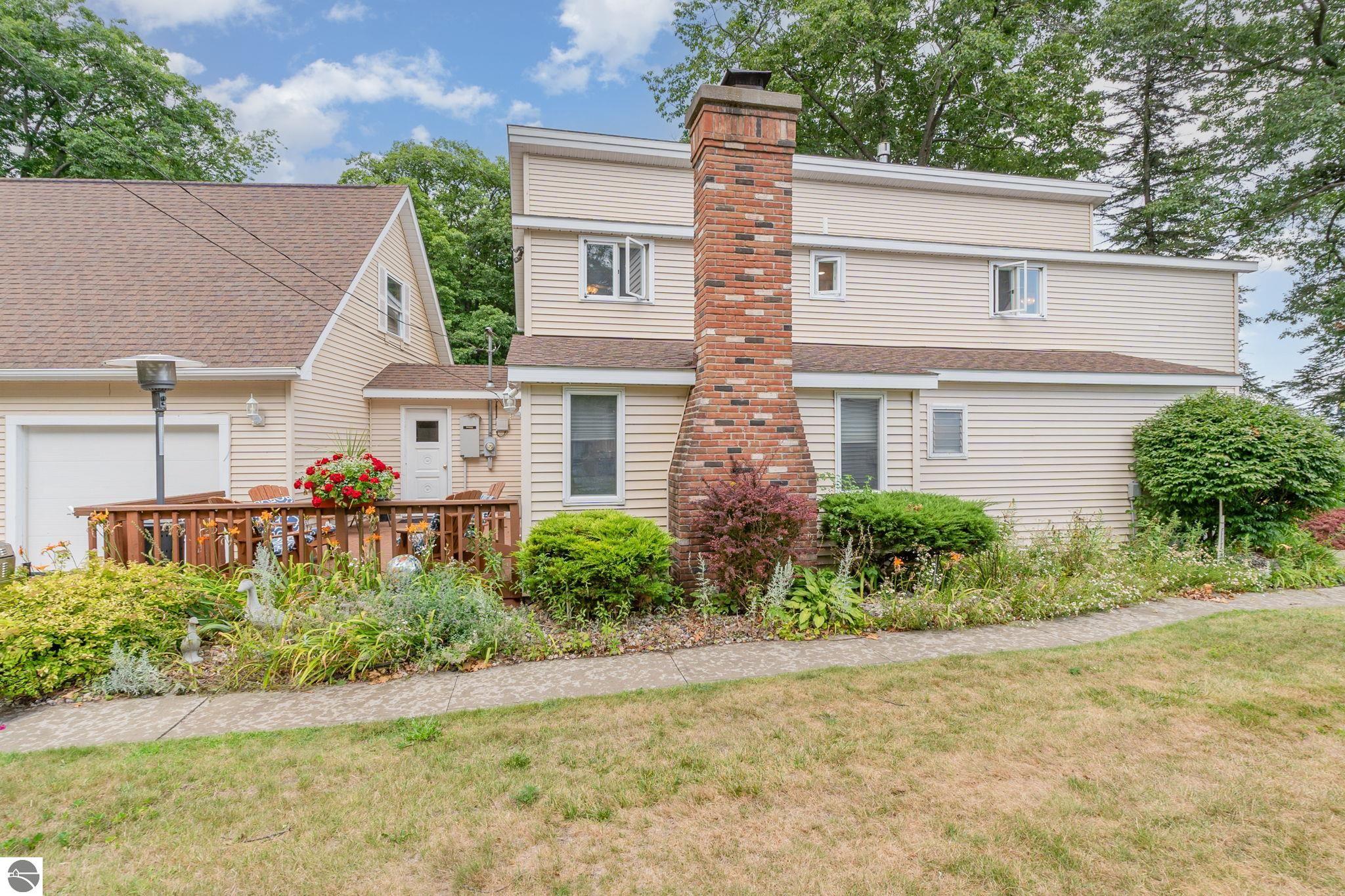 2011 Douglas Drive, Tawas City, MI 48763 — Photo 6