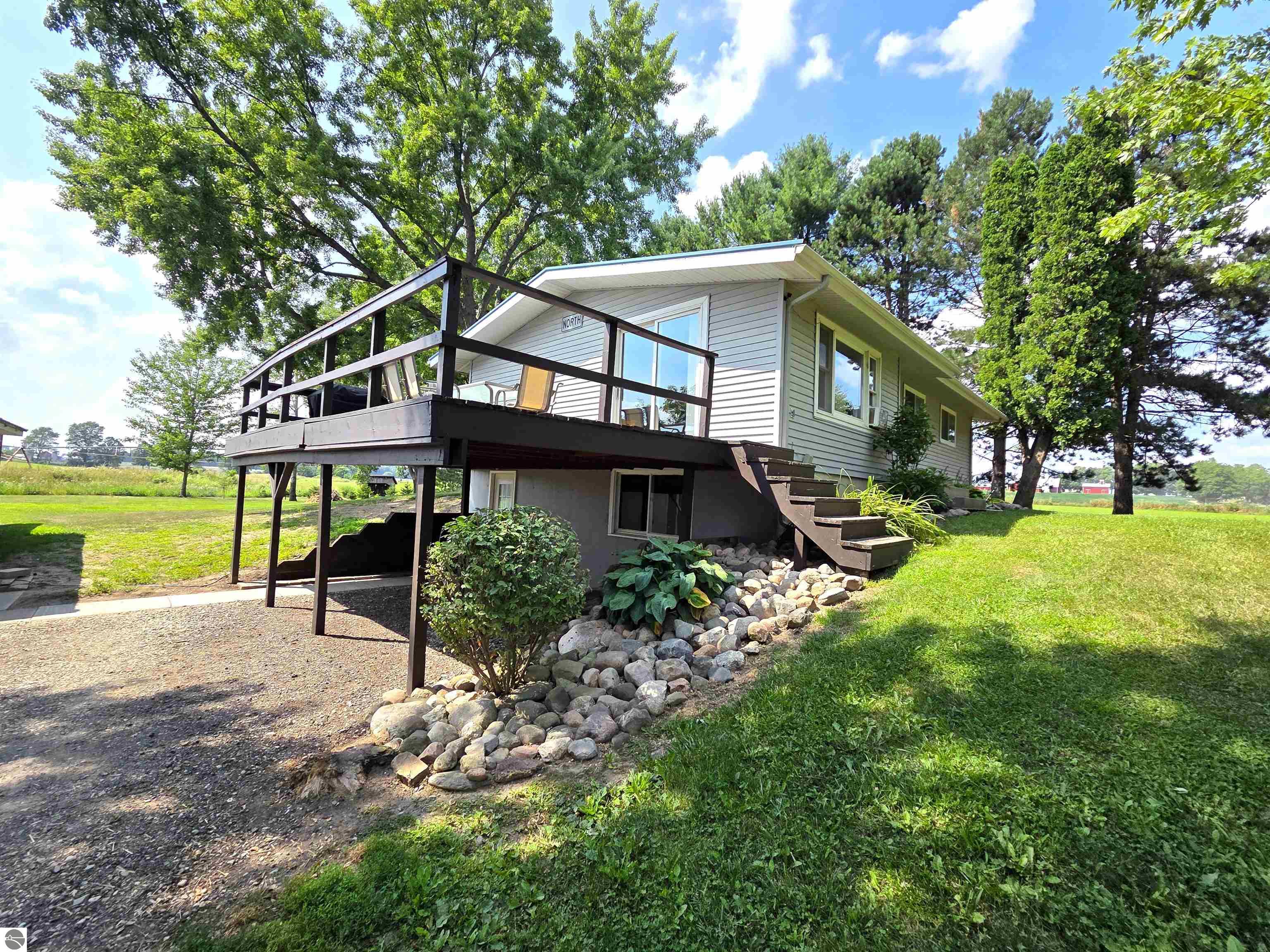 8803 Woodruff Road, Blanchard, MI 48858 — Photo 19