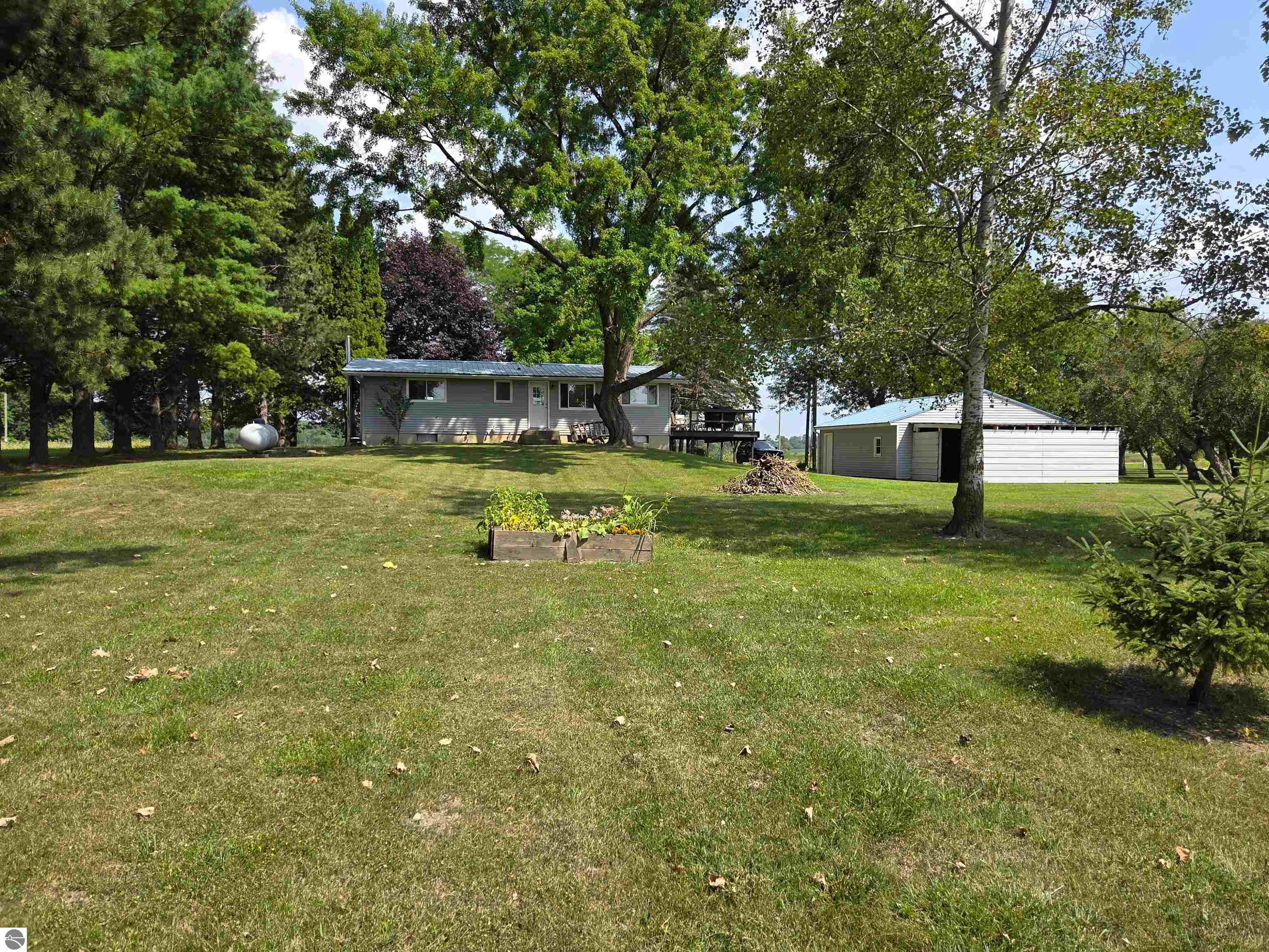 8803 Woodruff Road, Blanchard, MI 48858 — Photo 20