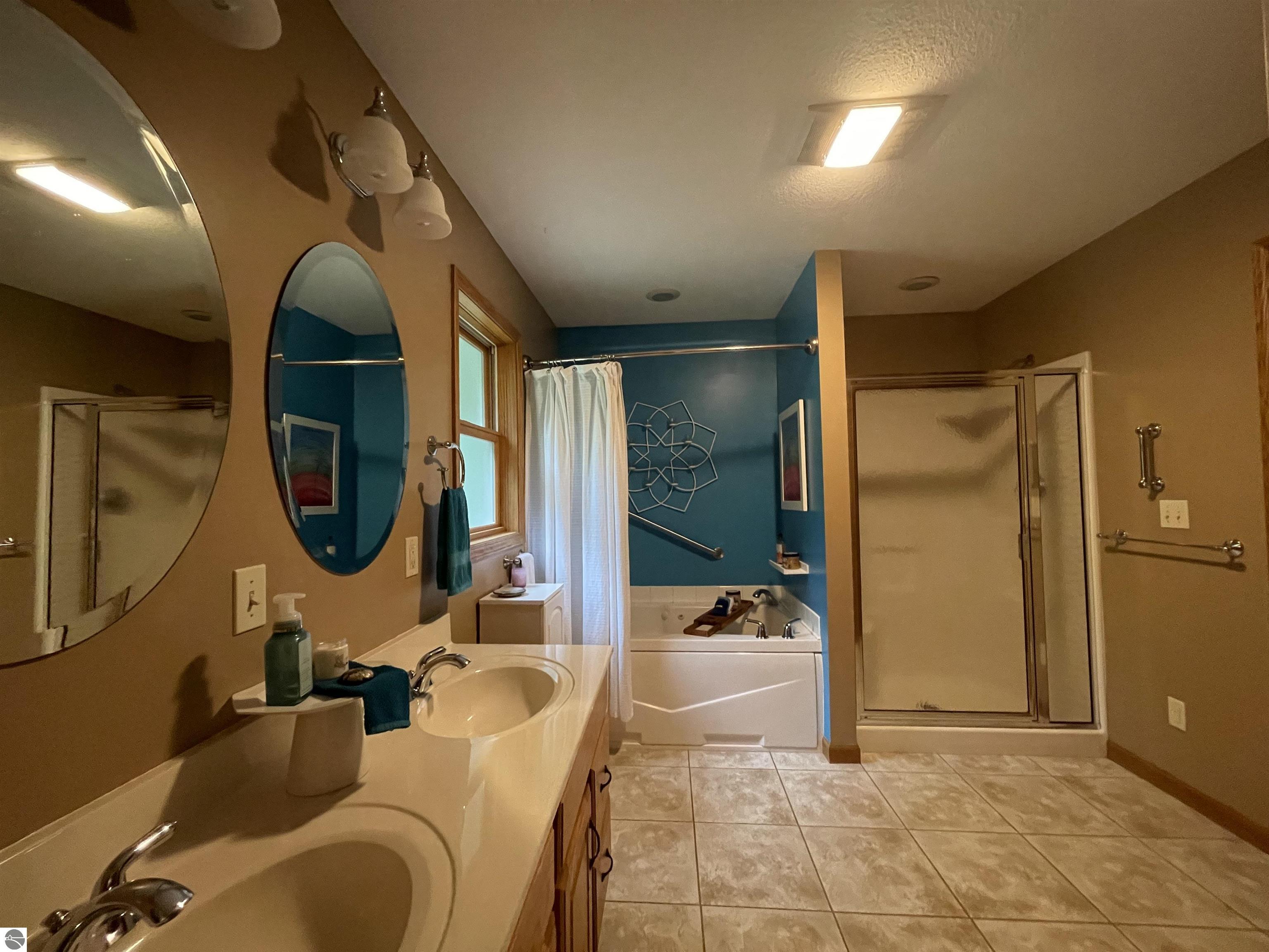 742 Blossomwood Drive, Clare, MI 48617 — Photo 22