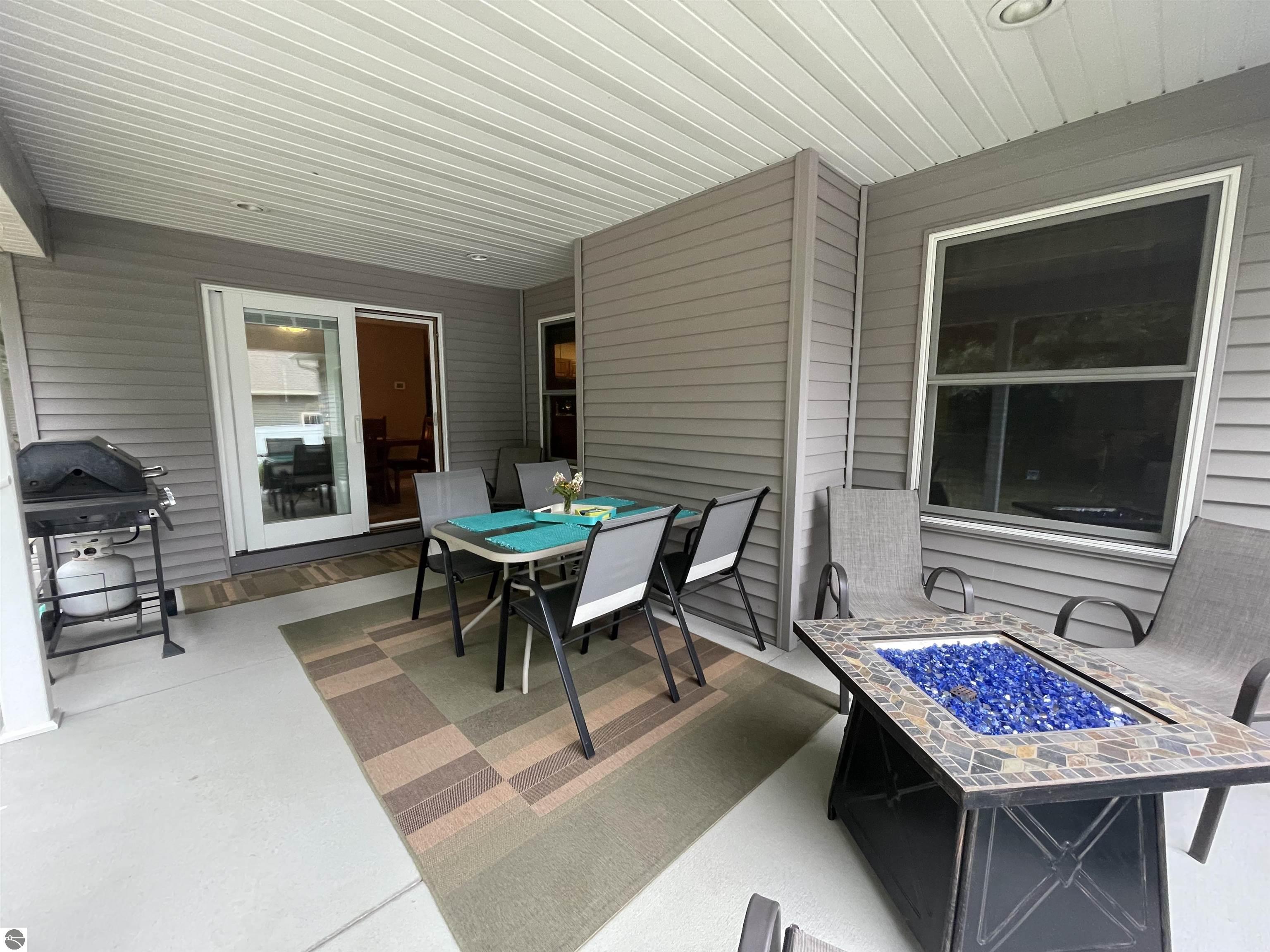 742 Blossomwood Drive, Clare, MI 48617 — Photo 6