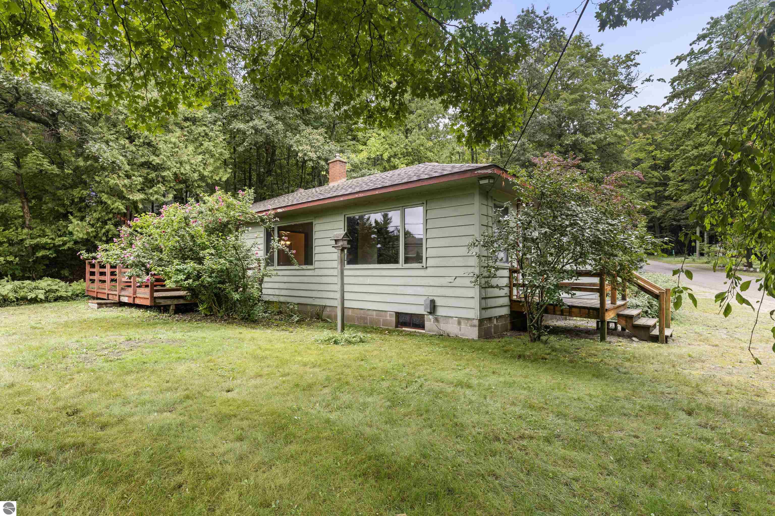 5326 Crystal Drive, Beulah, MI 49617 — Photo 3