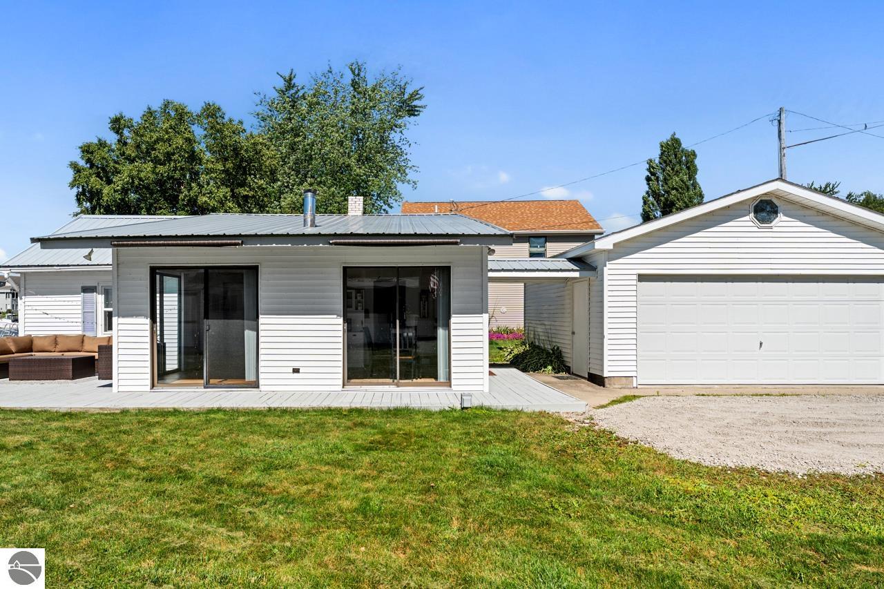 1878 S Riverside Drive, Au Gres, MI 48703 — Photo 2