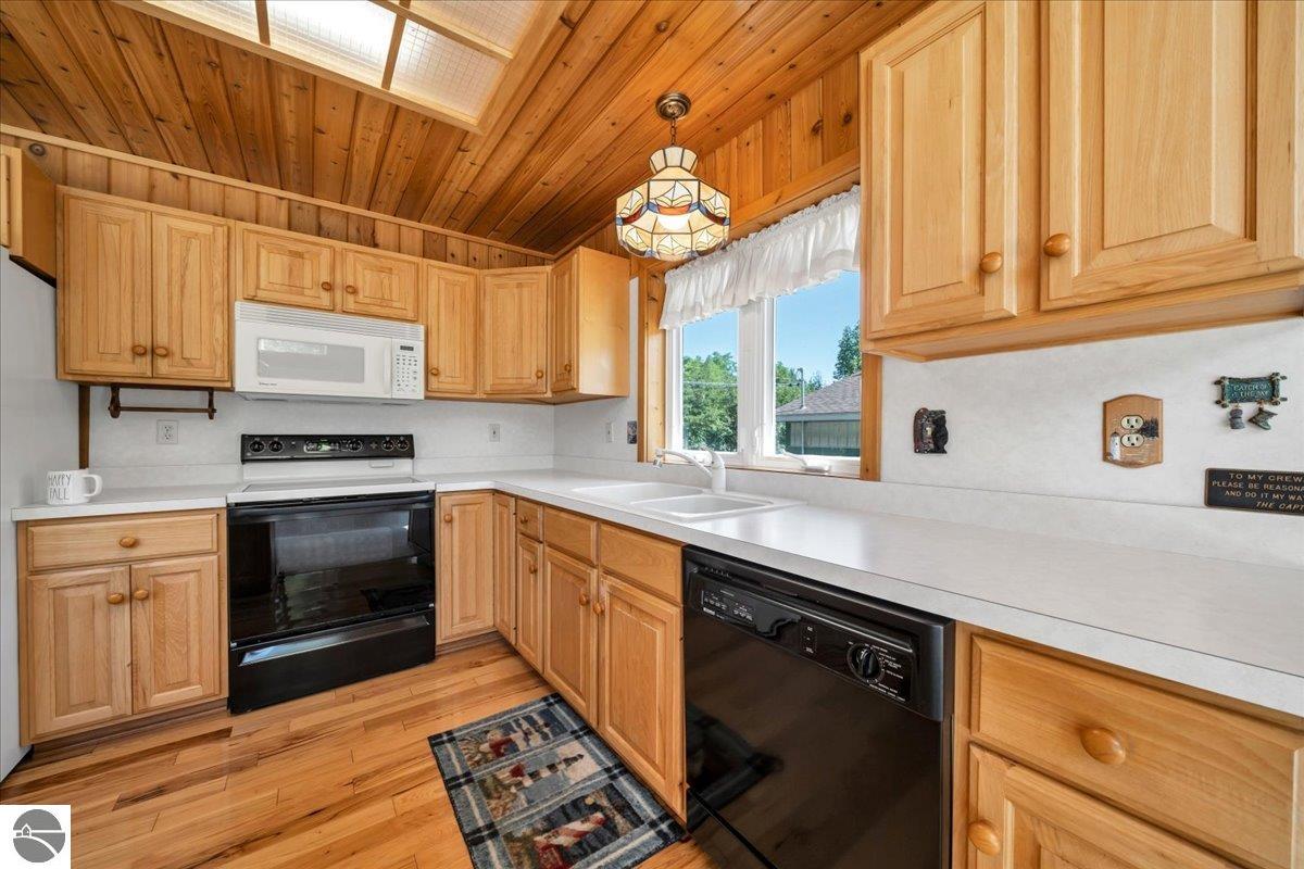 4596 Lakeview Drive, Hale, MI 48739 — Photo 21