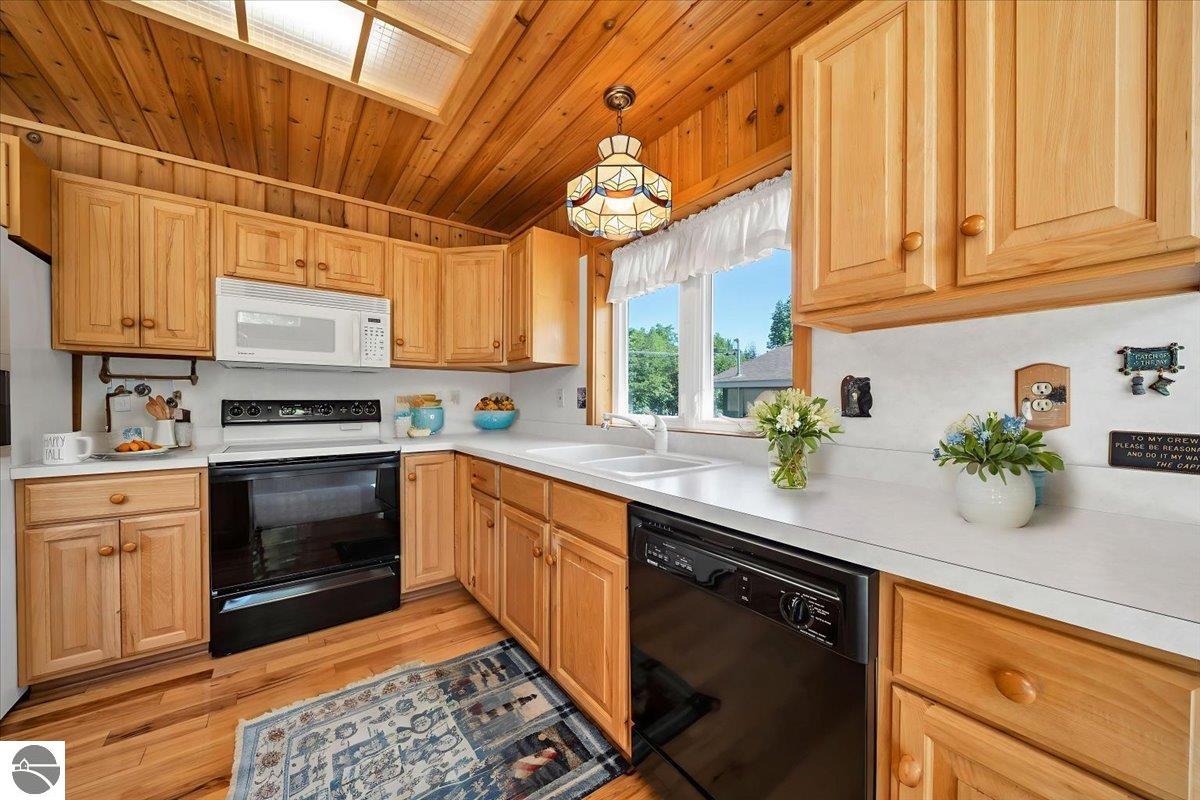 4596 Lakeview Drive, Hale, MI 48739 — Photo 22
