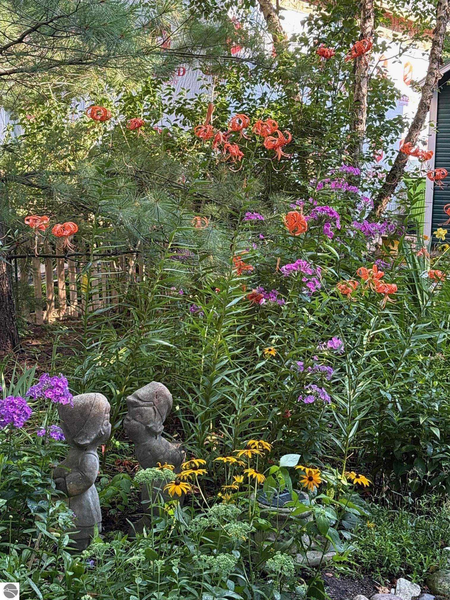 Click to enlarge photo