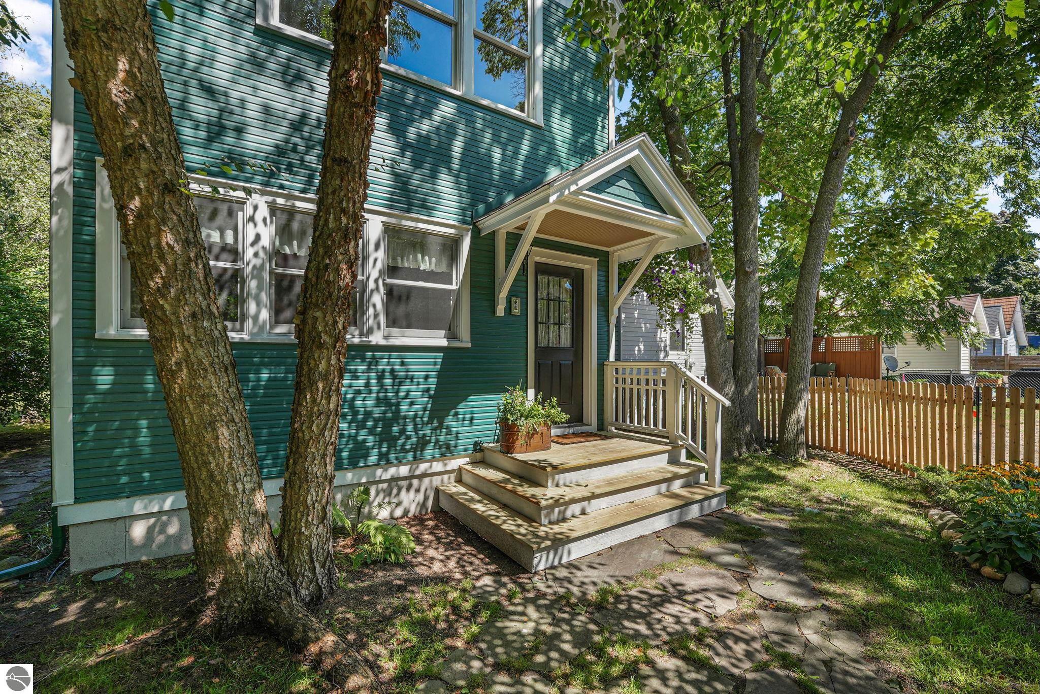 Click to enlarge photo