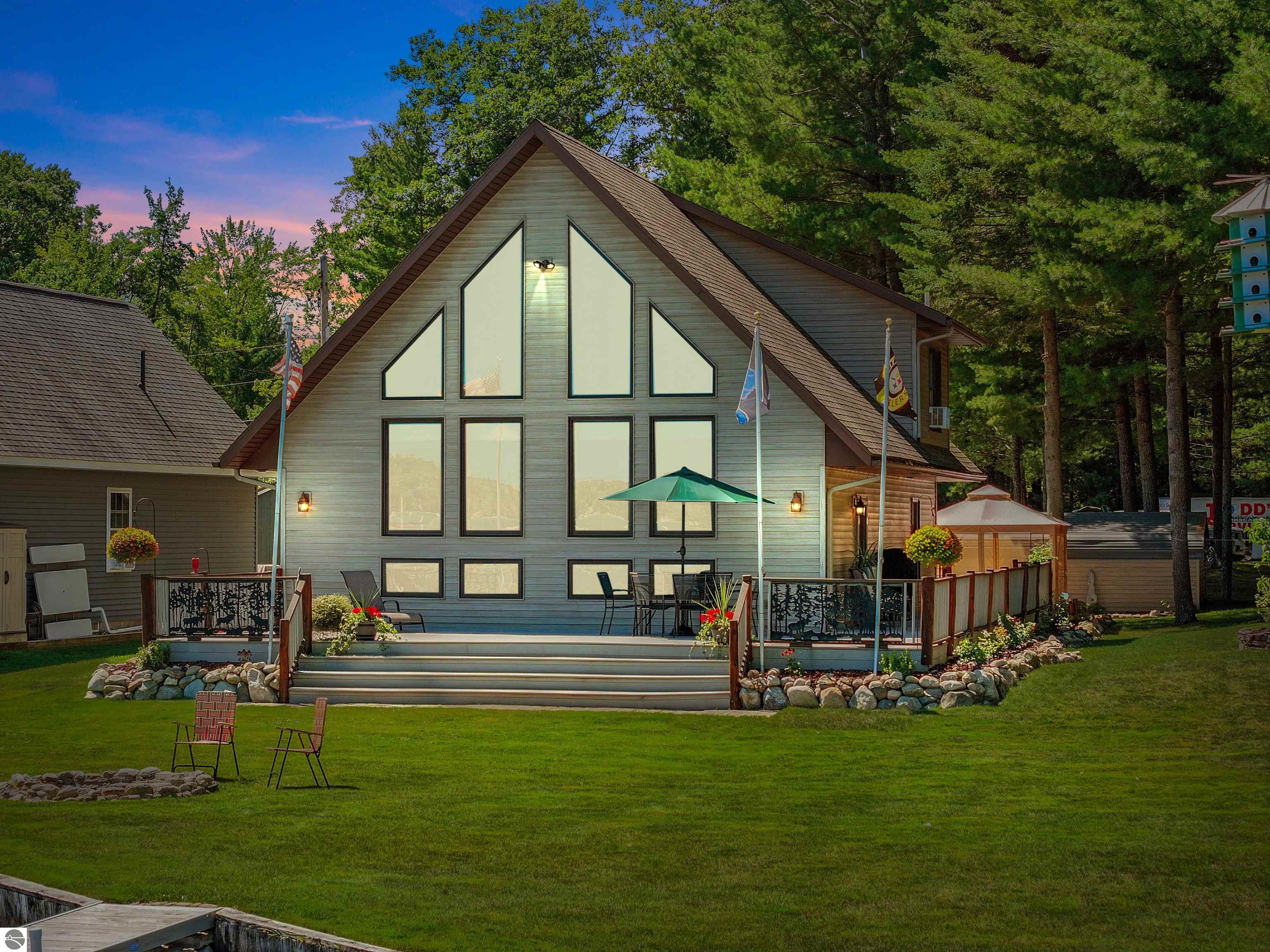 11435 Lake Shore Drive, Fife Lake, MI 49633
