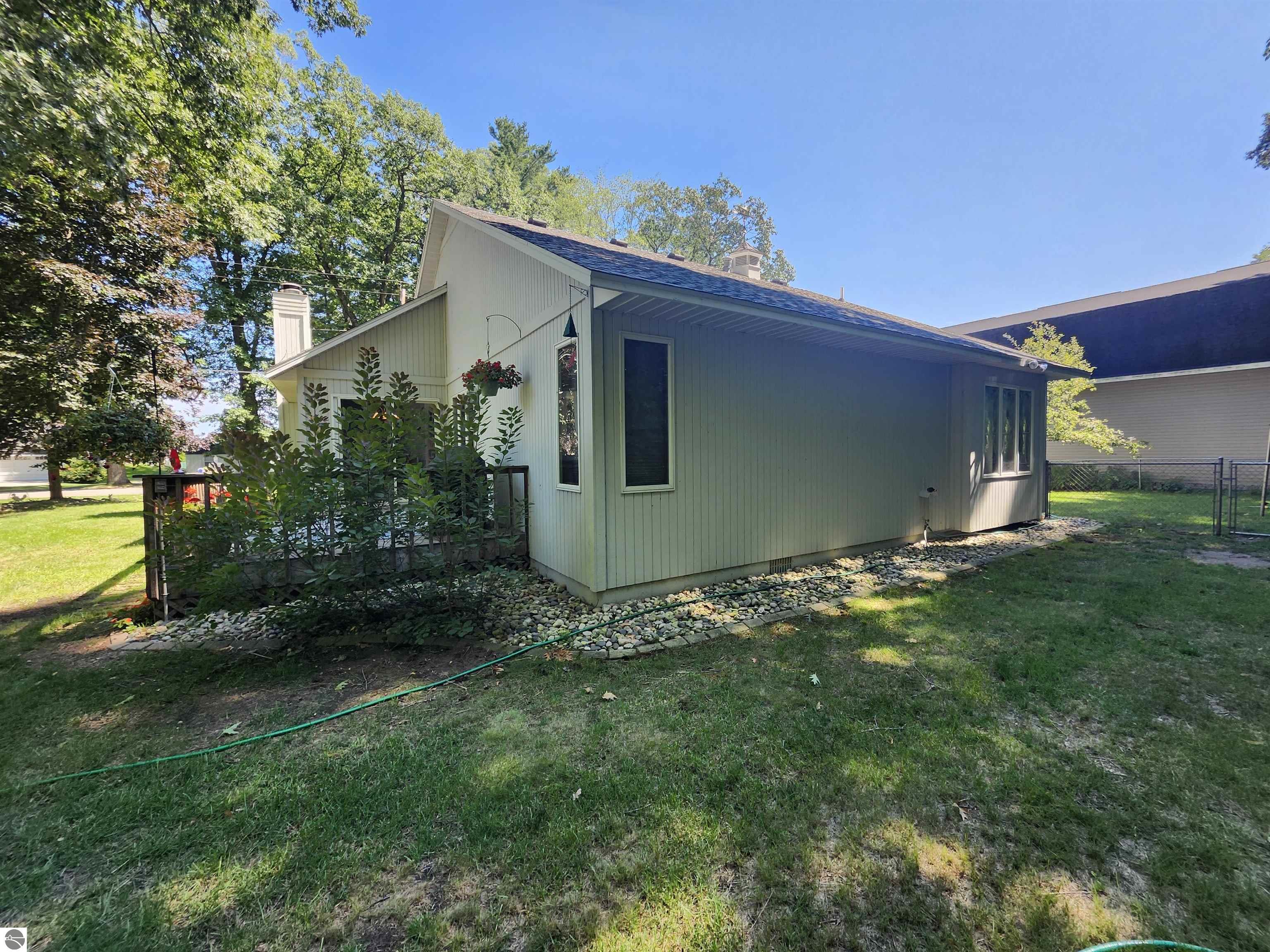 1772 Douglas Drive, Tawas City, MI 48763 — Photo 6