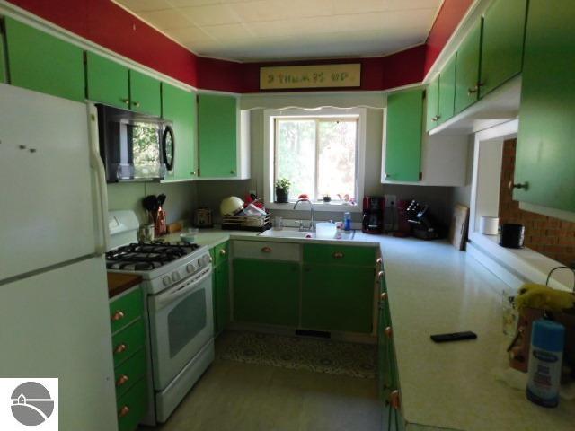 2711 Hatley Road, Fife Lake, MI 49633 — Photo 44
