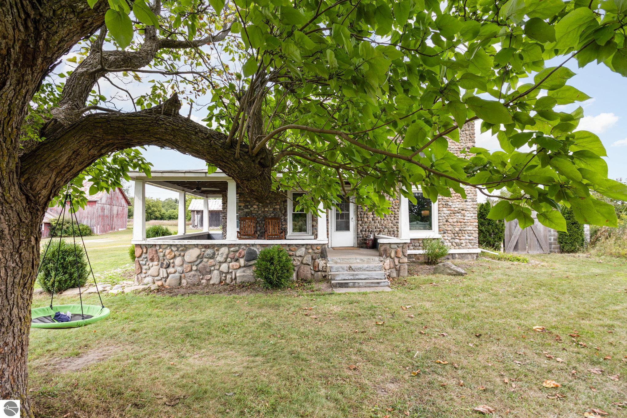 6944 W Fremont Road, Blanchard, MI 49310 — Photo 27