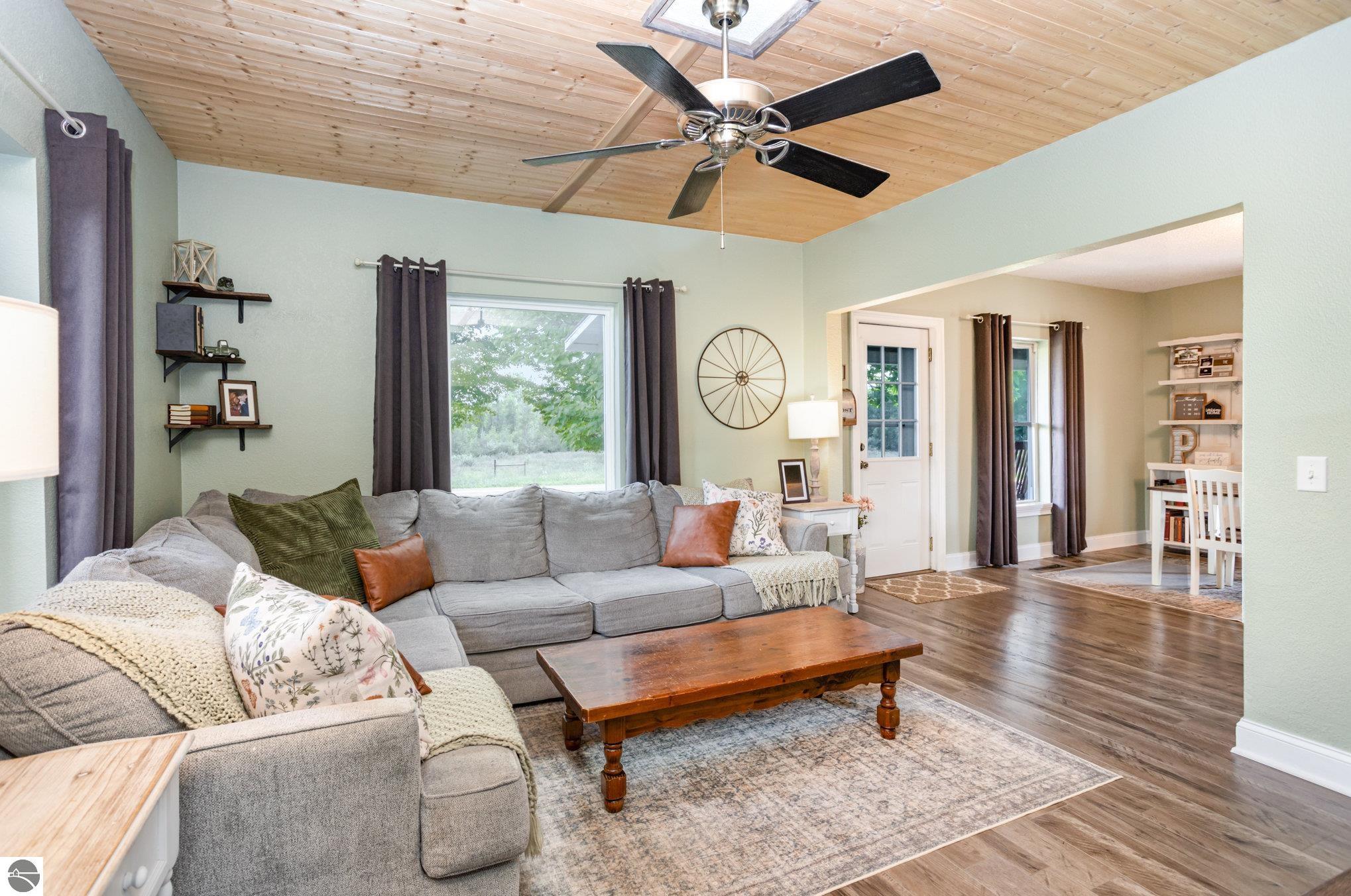 6944 W Fremont Road, Blanchard, MI 49310 — Photo 4