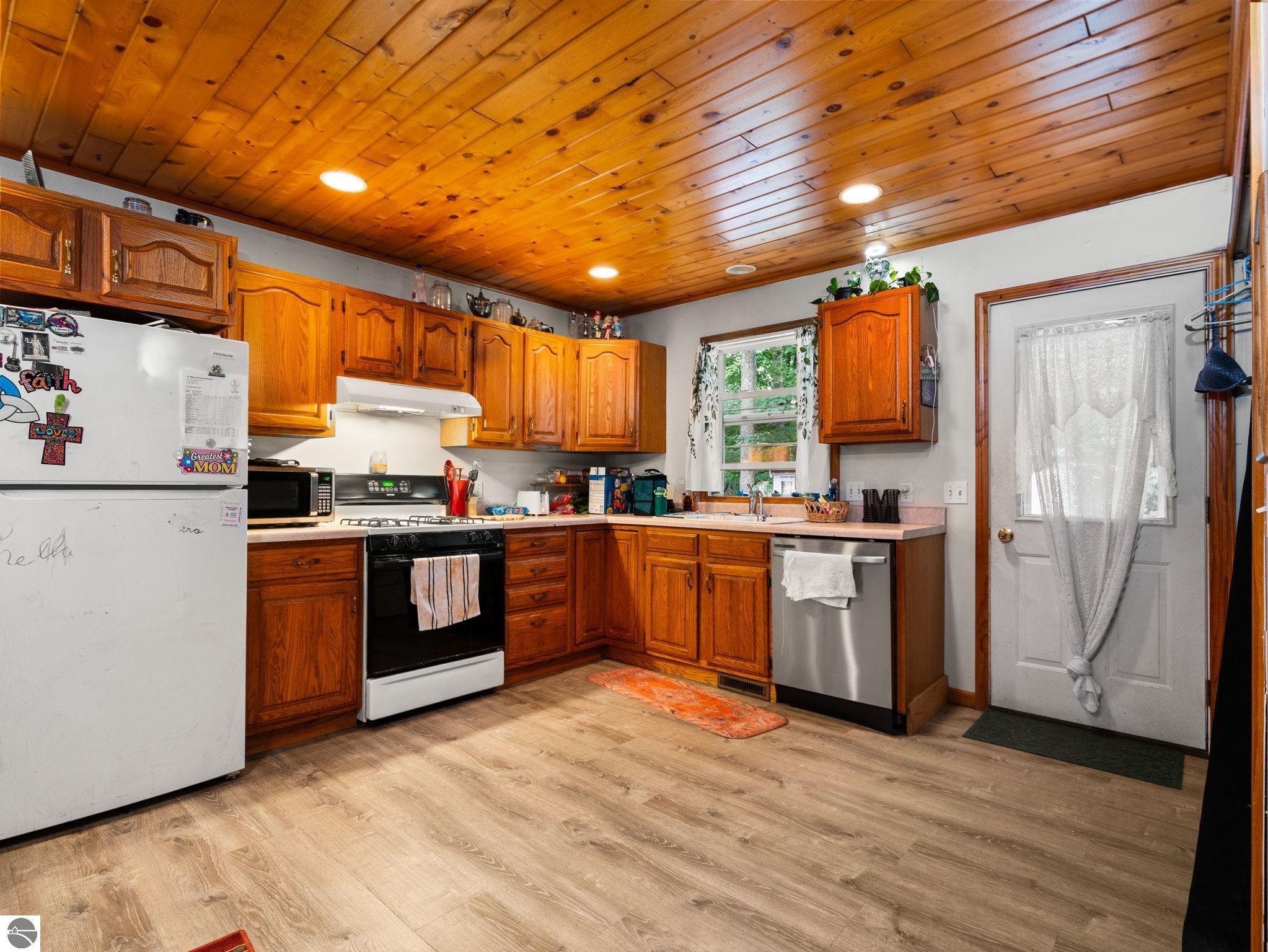 620 Elizabeth Street, Fife Lake, MI 49633 — Photo 20