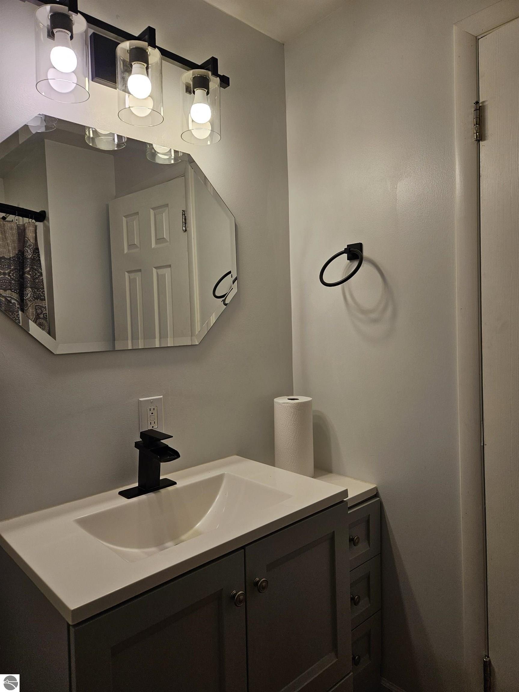 713 W Lincoln Street, East Tawas, MI 48730 — Photo 47