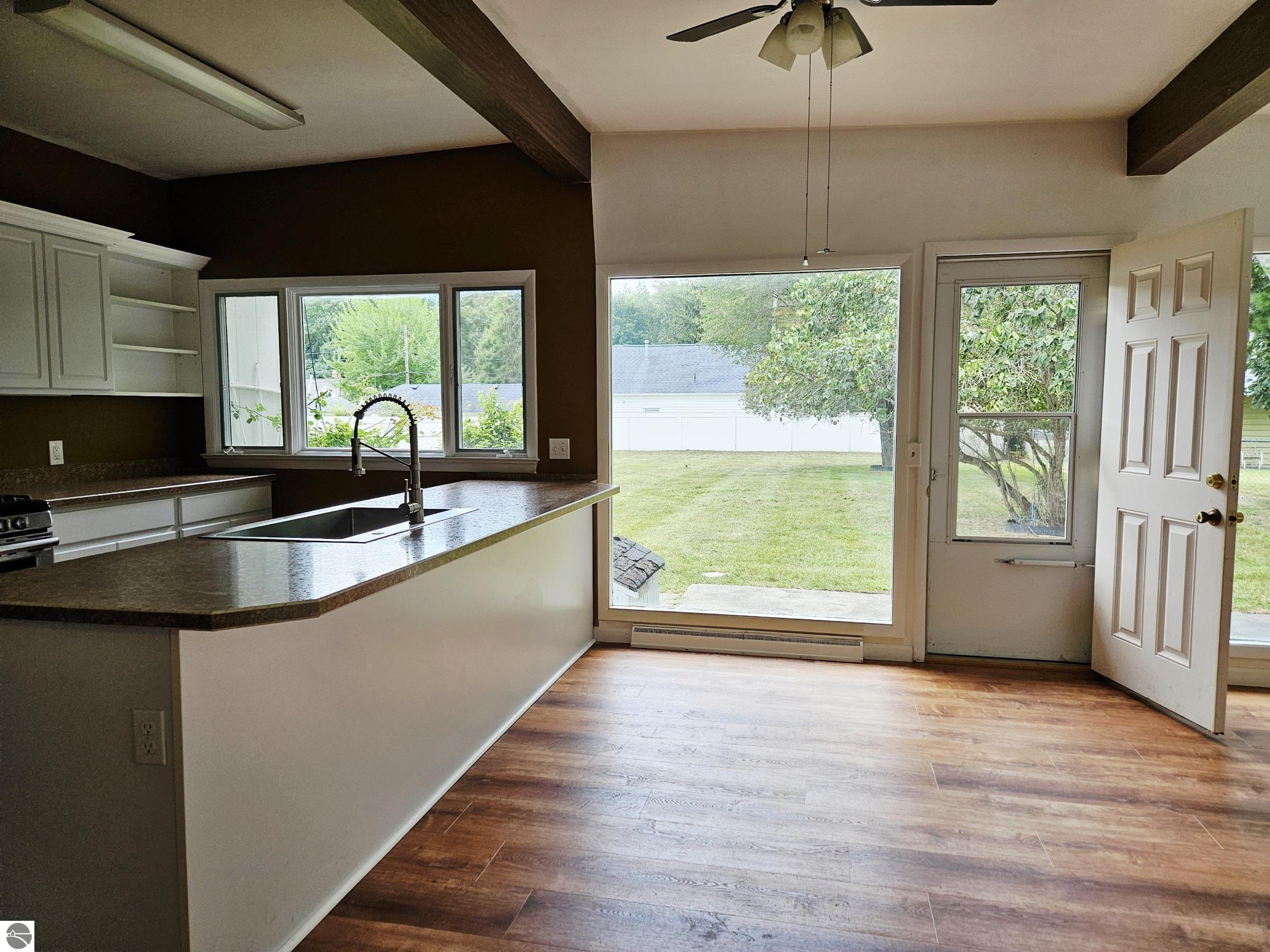 713 W Lincoln Street, East Tawas, MI 48730 — Photo 9